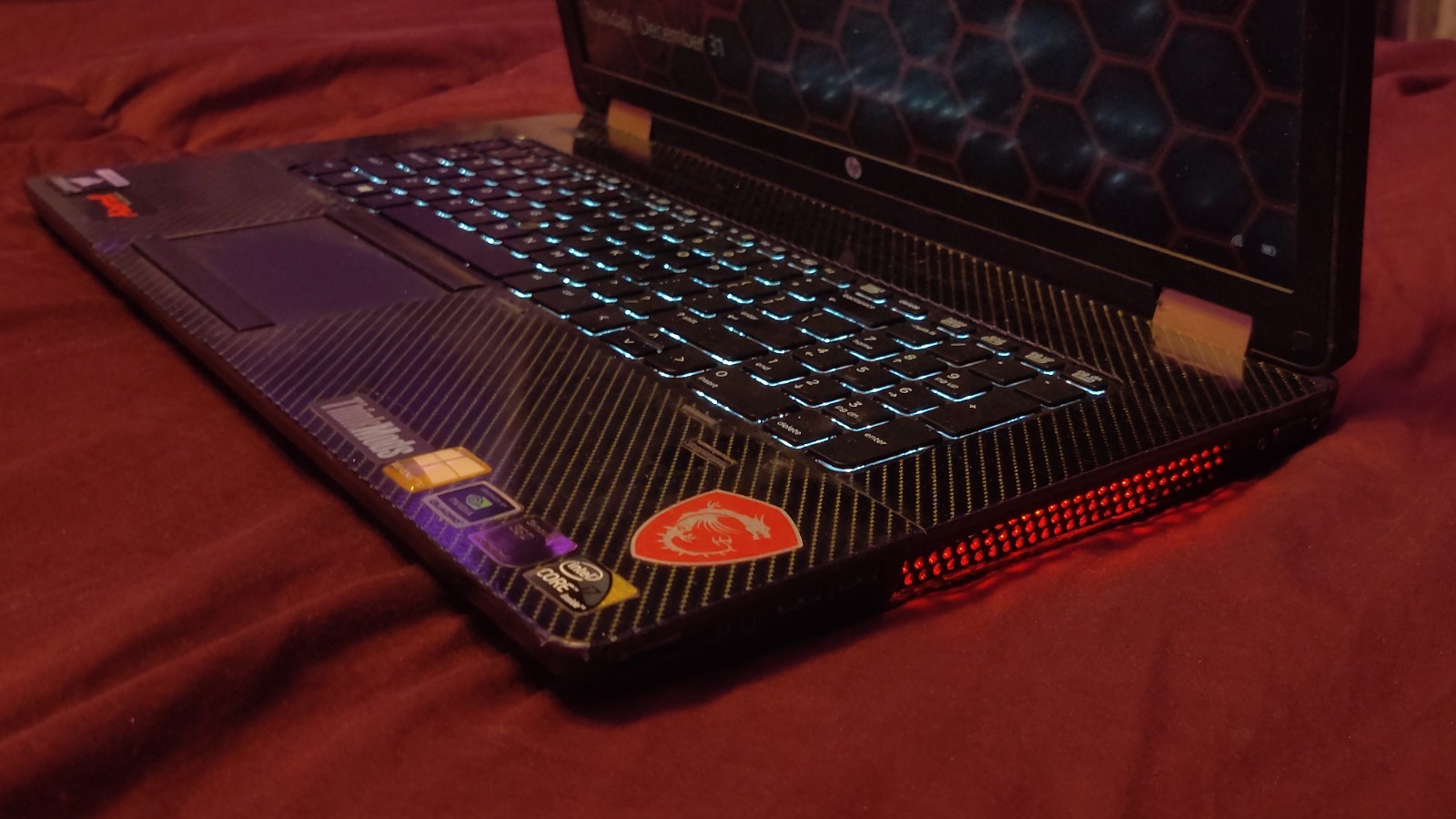 HP ZBook 17 G2 | i7 4810QM | Quadro P3000 | 32GB RAM | Multiple SSDs | Custom