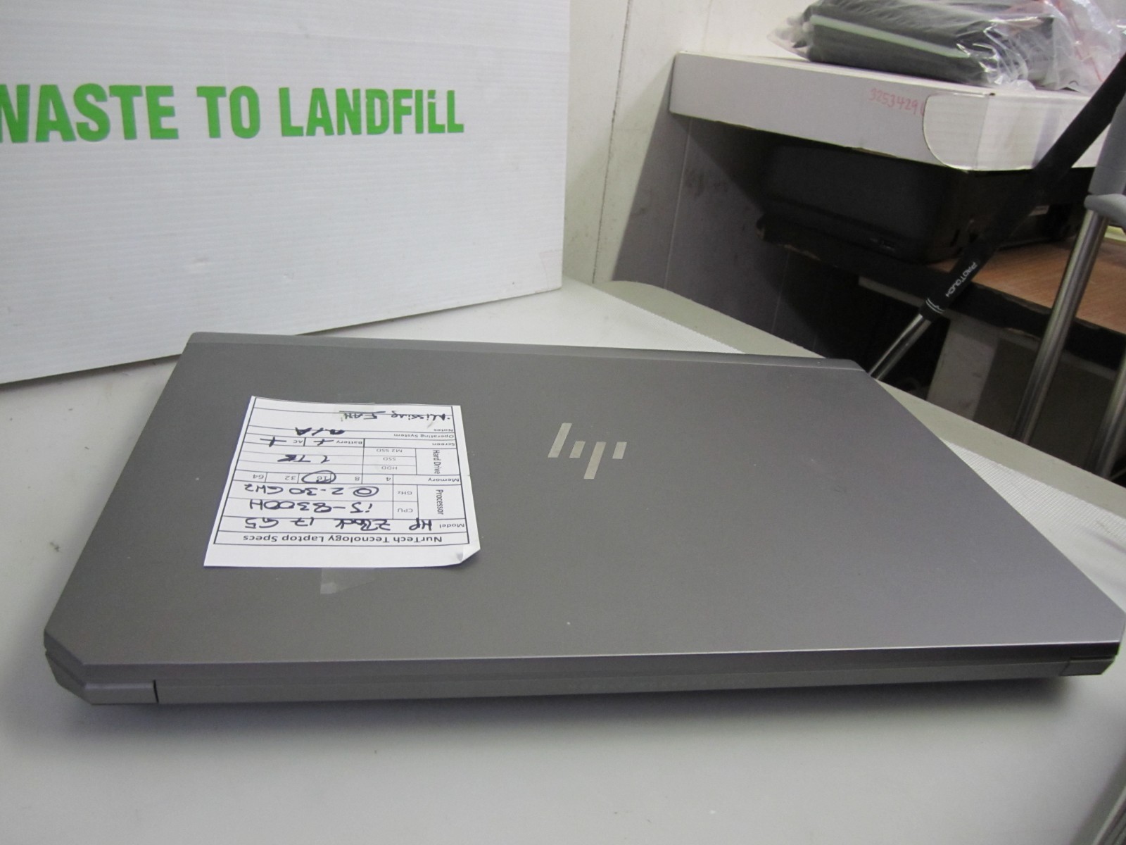 HP ZBook 17 G5 i5-8300H 2.3GHz 16GB/1TB NO OS Laptop + AC READ