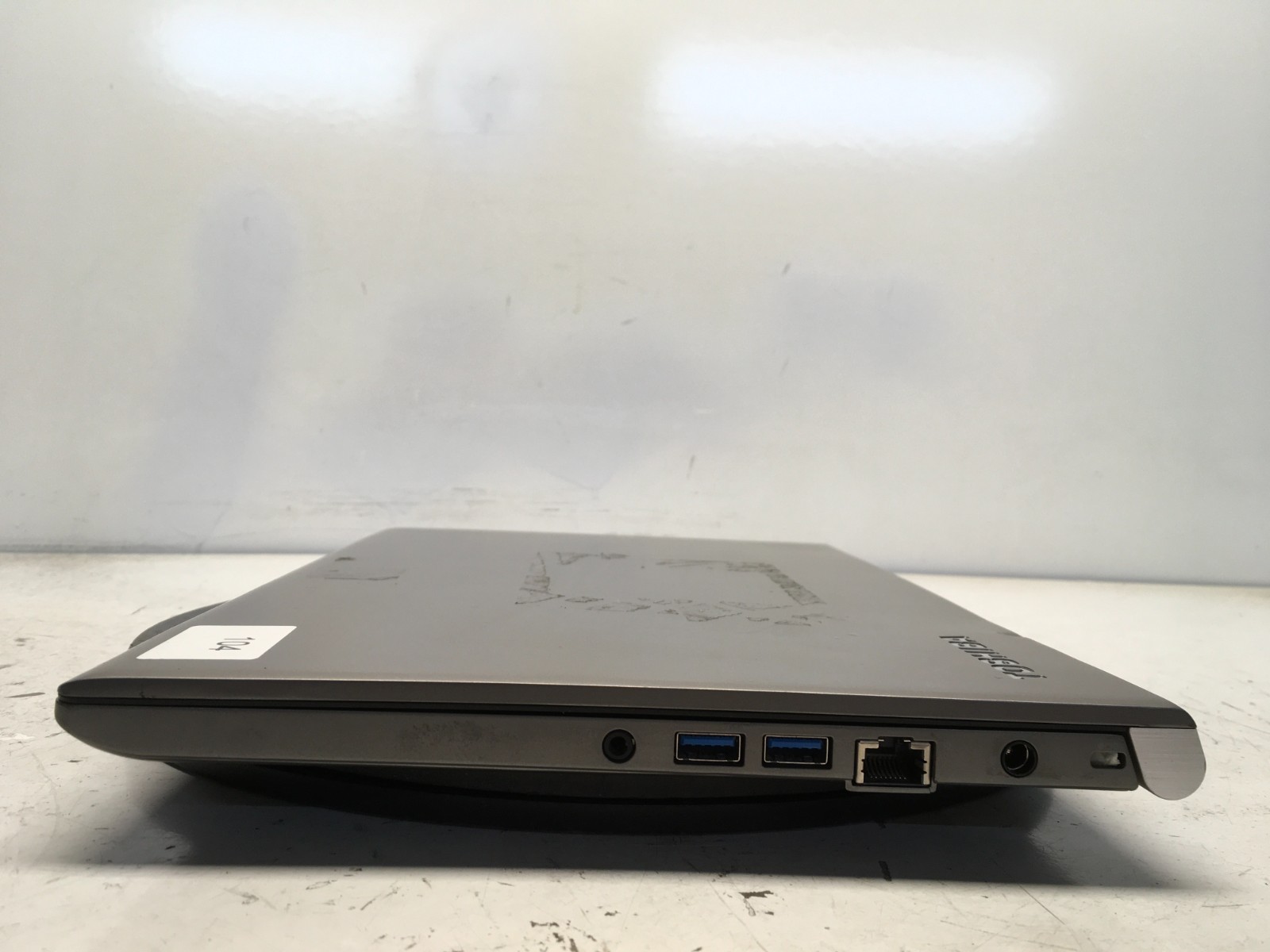 Toshiba Tecra Z40-A1402 Intel i7 vPro No RAM NO HDD