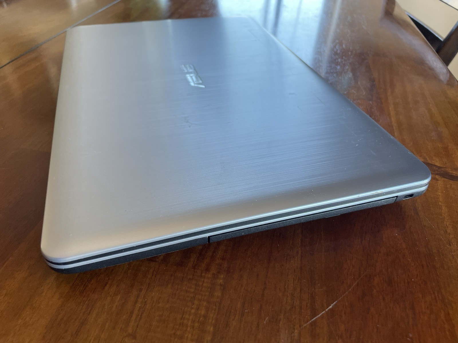 Asus X540SA – RBPDN09 15.6″ Laptop Pentium N3710 1.6GHz 4GB RAM NO HDD NO OS
