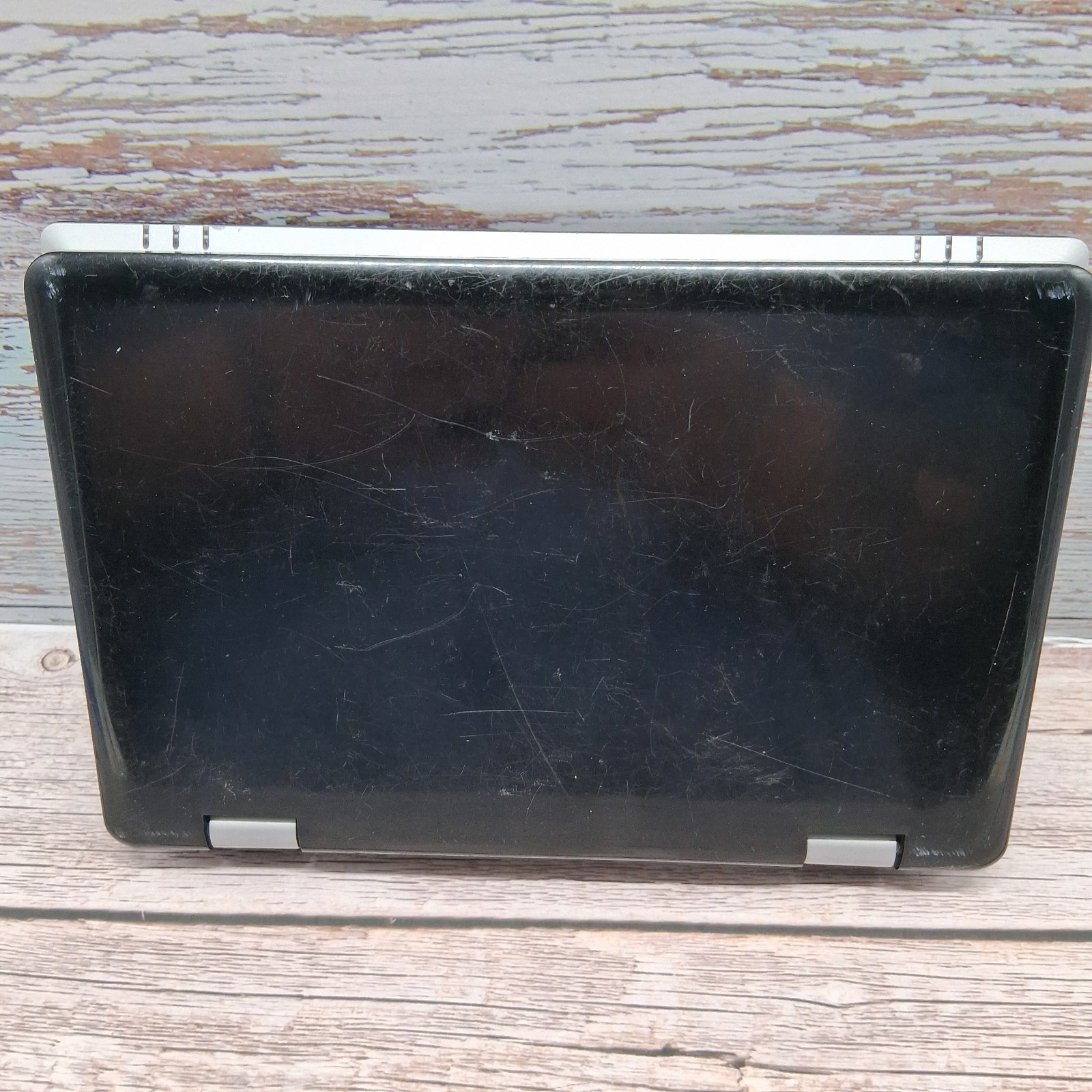 Sylvania 7″ SYNET7WID NetBook Windows Embedded CE Computer “For Parts or Repair”