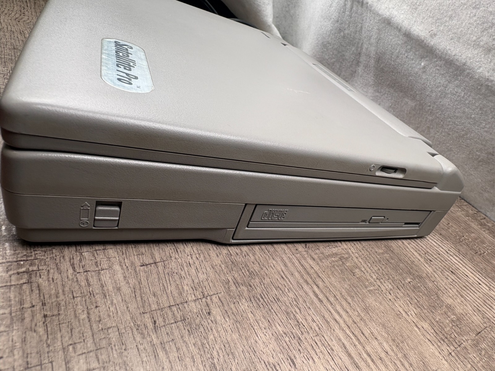 Toshiba Satellite Pro 435CDS Laptop PA1230U + FDD Attachment (Read Desc.)