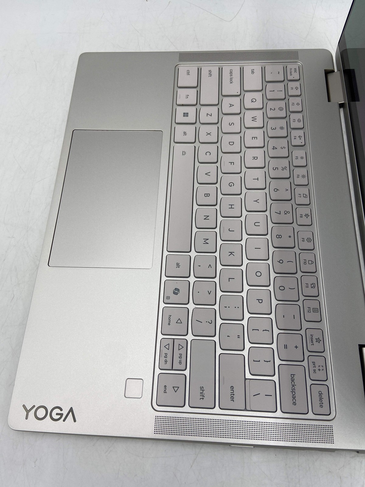 Lenovo Yoga 7 2-in-1 14AKP10 14″ AMD Ryzen AI 5 340 2.0GHz 16GB RAM 512GB SSD AM
