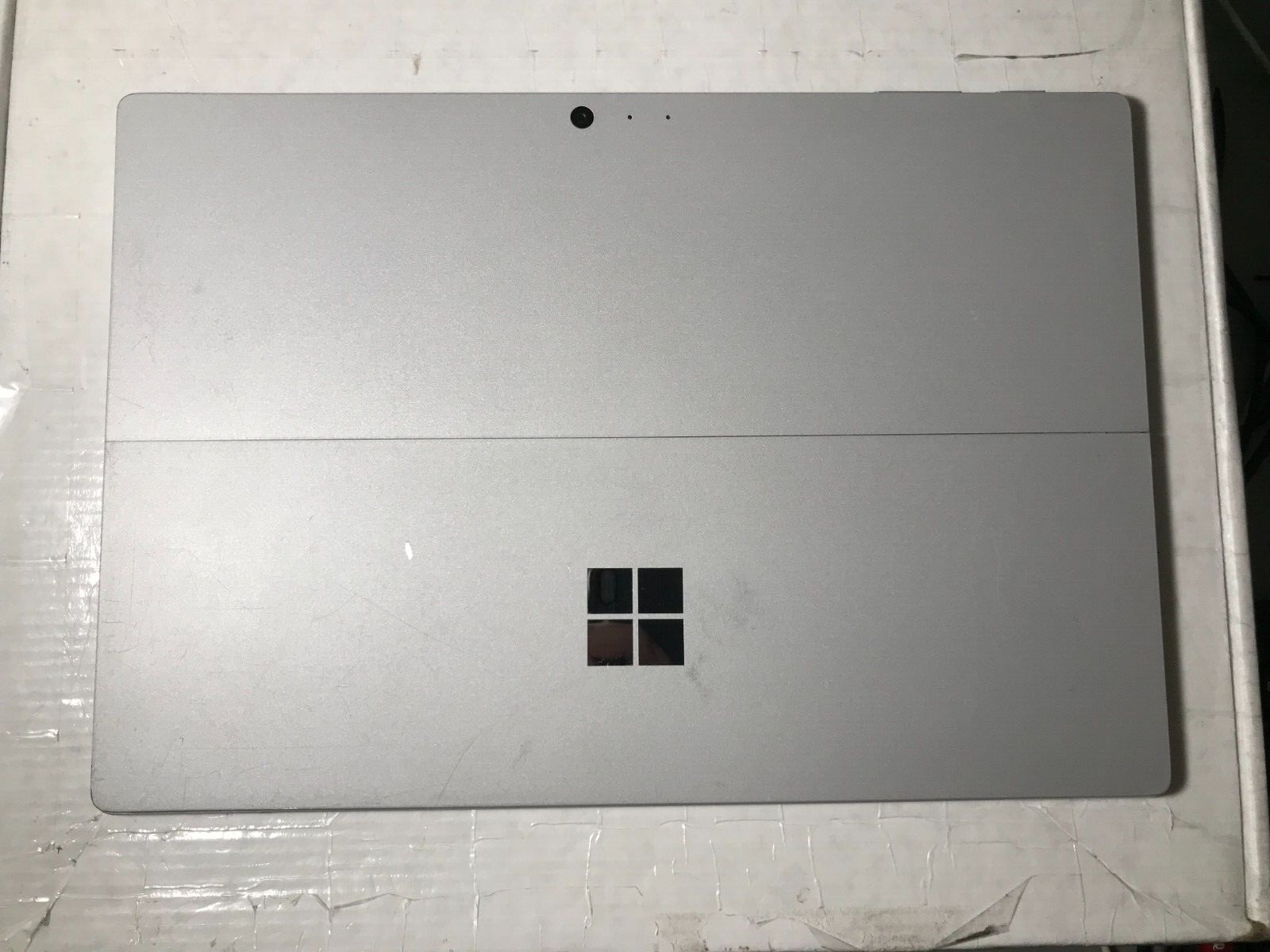 Surface Pro 6 Tablet i5-8250U 8GB 128GB SSD 12.3in Platinum Crack Screen #611