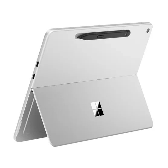 Microsoft Surface Pro Copilot+ PC Bundle EP2-36697 12″ PixelSense 1920 x 1280