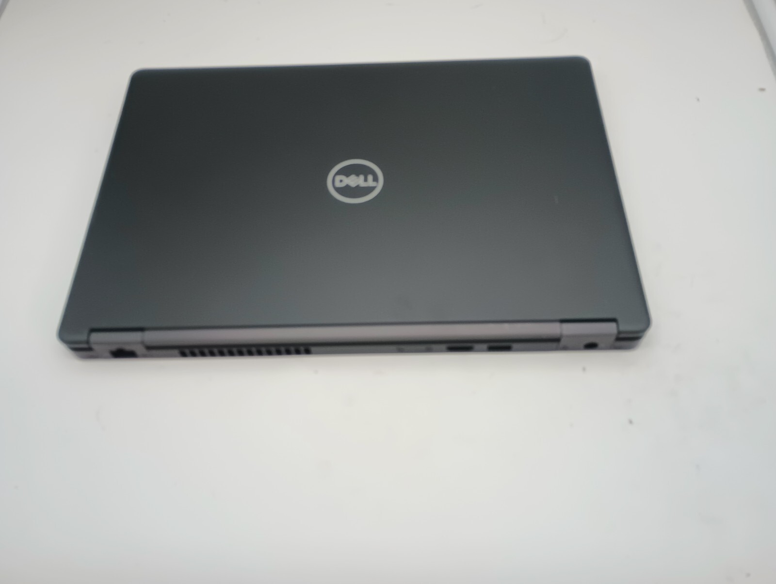 9053 Latitude5490 w/Charger.i5 8th gen(4cores, 8threads).8GB.128GB M.2.14″.W11