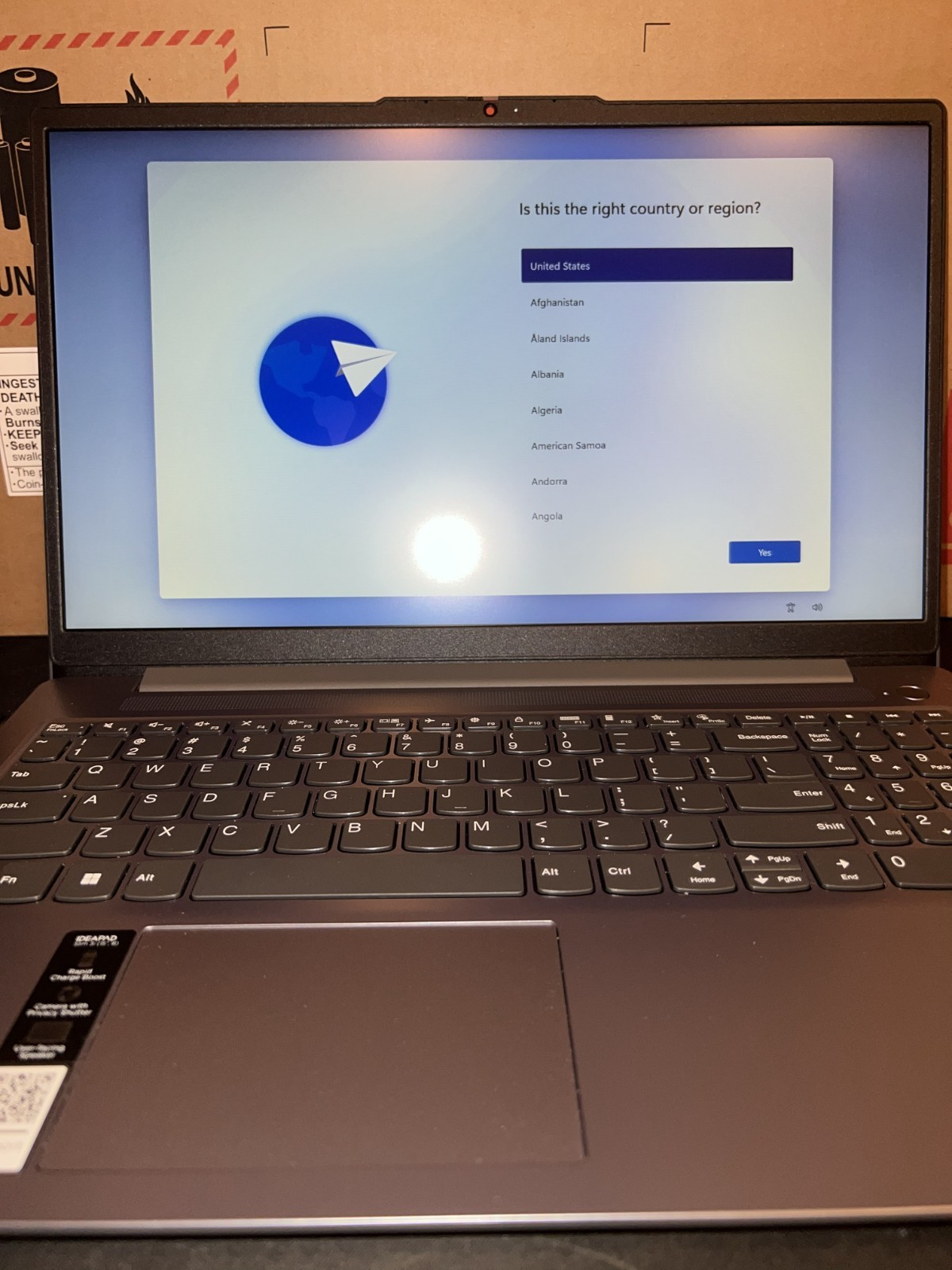 Lenovo IdeaPad Slim 3i 15.6″ Intel Processor N100, 4GB RAM, 128 SSD – Artic Grey