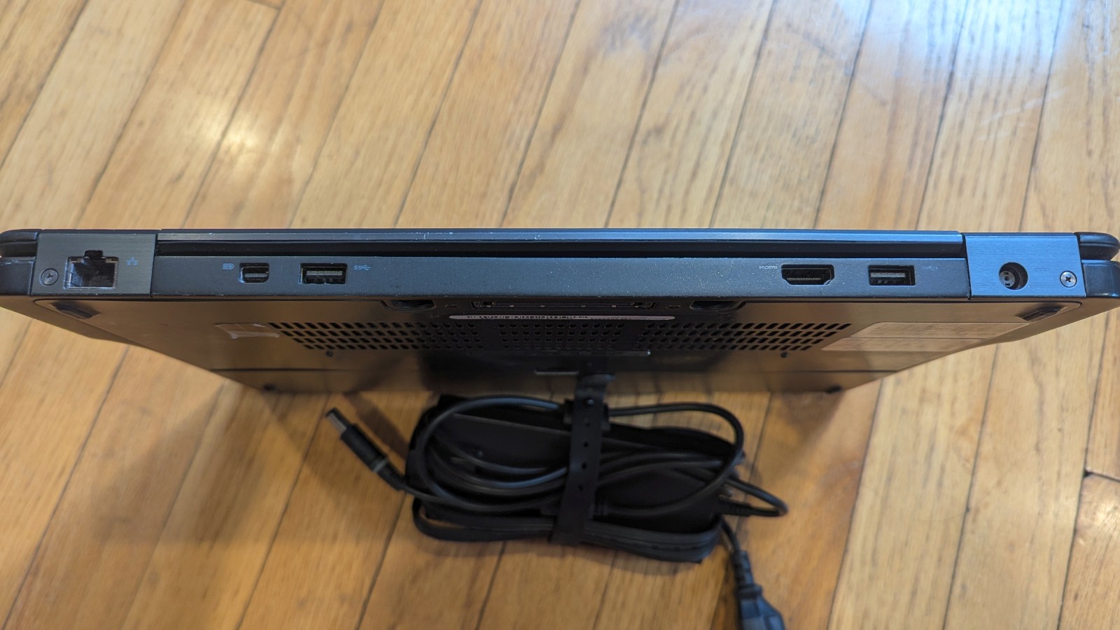 Dell Latitude E7450 i5-5300U 2.3Ghz 8GB 256GB SSD Win 11 Pro Webcam