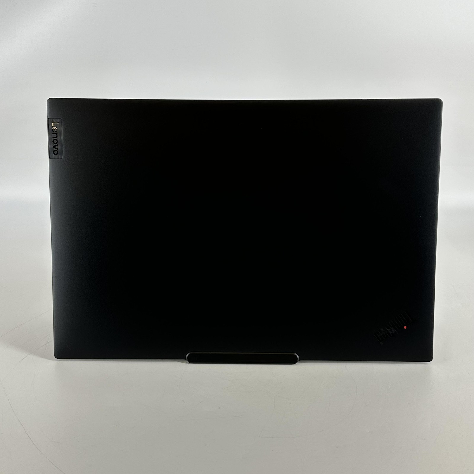 Lenovo ThinkPad P1 Gen 8 16 4K+ Ultra 9 285H 64GB 2TB RTX PRO 2000 Blackwell