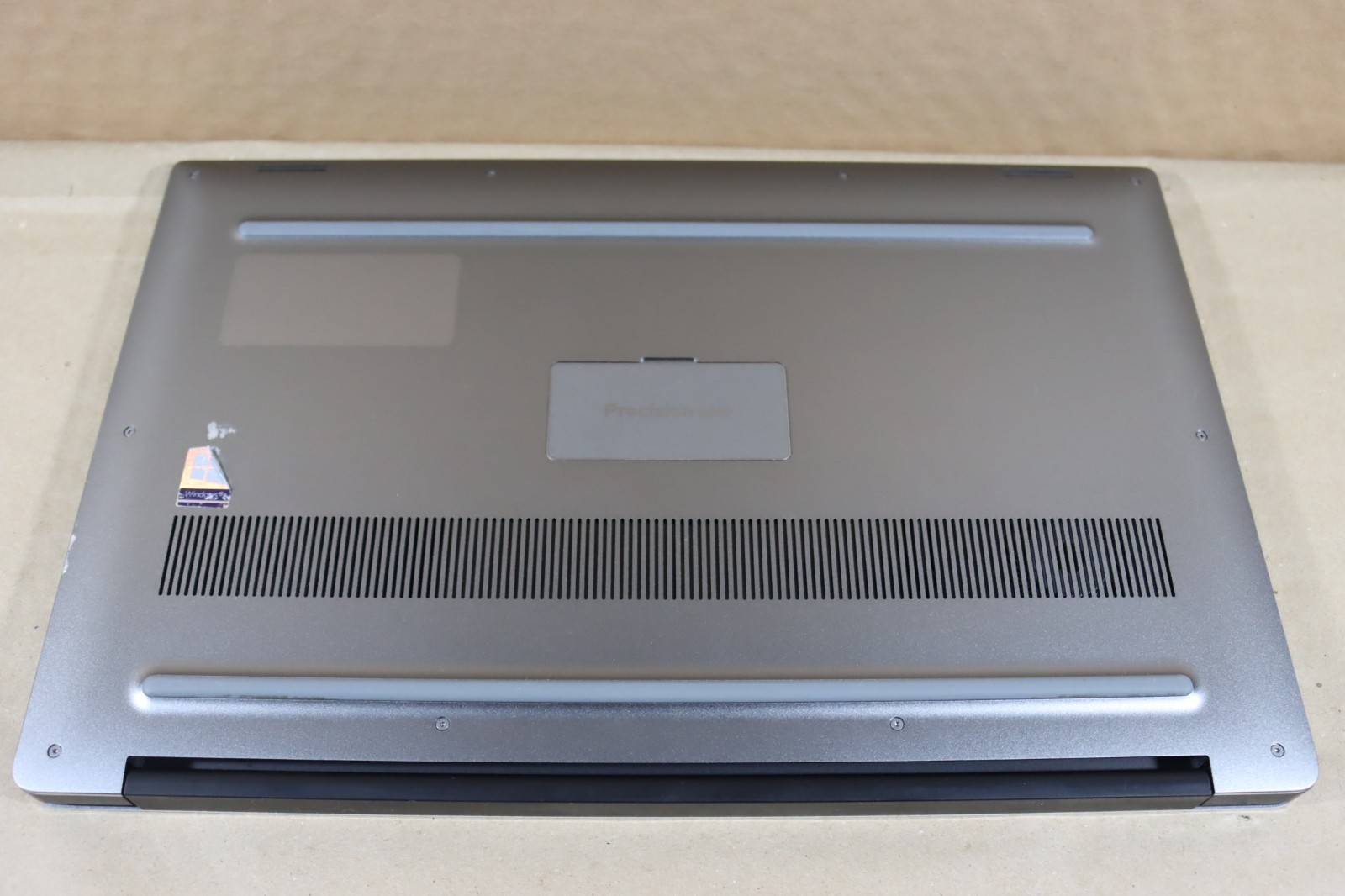 Dell Precision 5540 i7-9850H 512GB SSD 16GB RAM Nvidia Quadro T1000