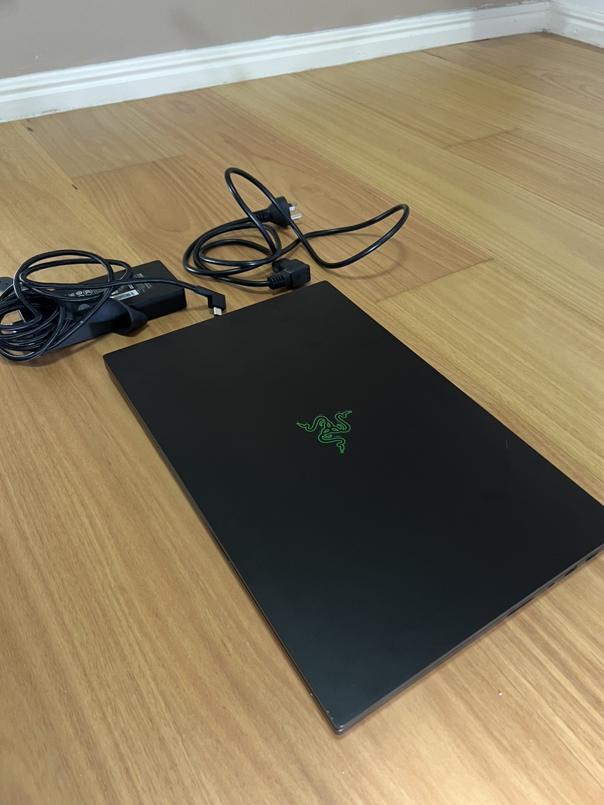 Razer Blade 17 17.3″ 240hz QHD 4K i7-12800H Gaming Laptop (read desc)