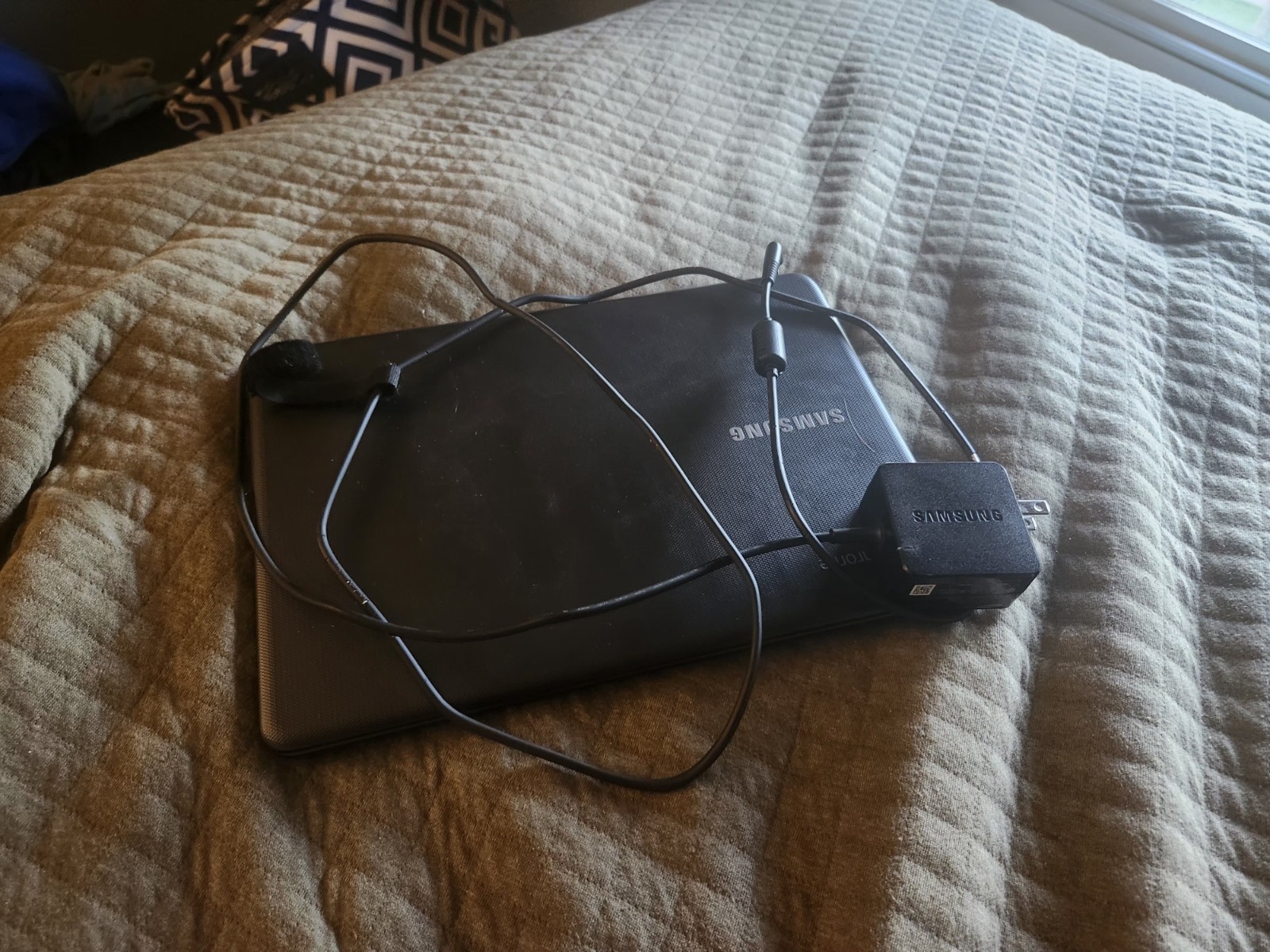 Samsung Chromebook 2 – Used – Includes Charger Samsung Chromebook 2 in good use