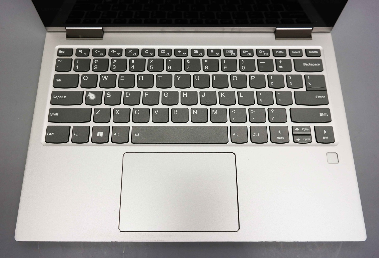 Lenovo Yoga 730-13IKB 13.3″ Core i5-8250U 8GB 256GB SSD