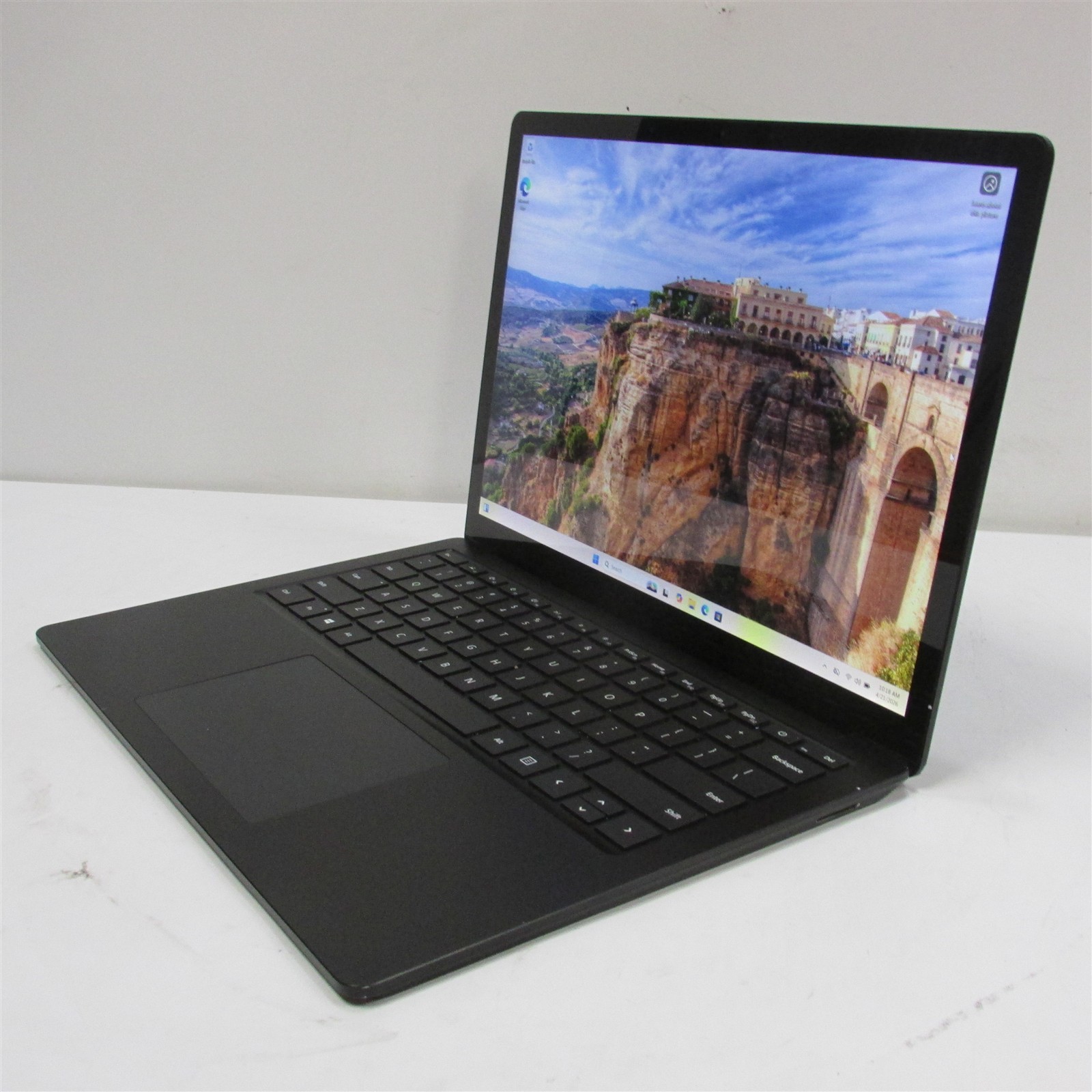 Microsoft Surface Laptop 4 1951 i7-1185G7 3.0GHz 16GB RAM 256GB 13.5″ Win 11 Pro