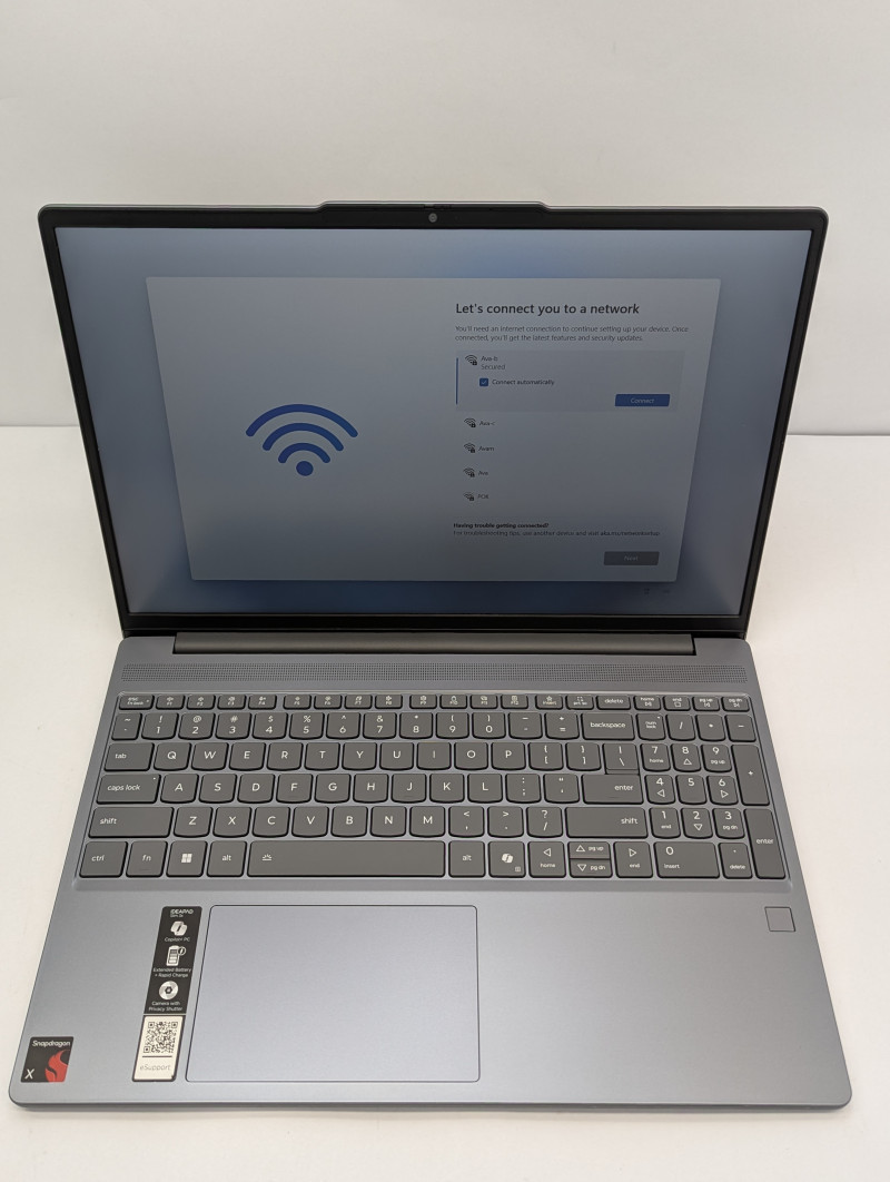 Lenovo IdeaPad Slim 3x Snapdragon X 16GB RAM 1TB SSD 15.6″ Touch WUXGA 1920×1200