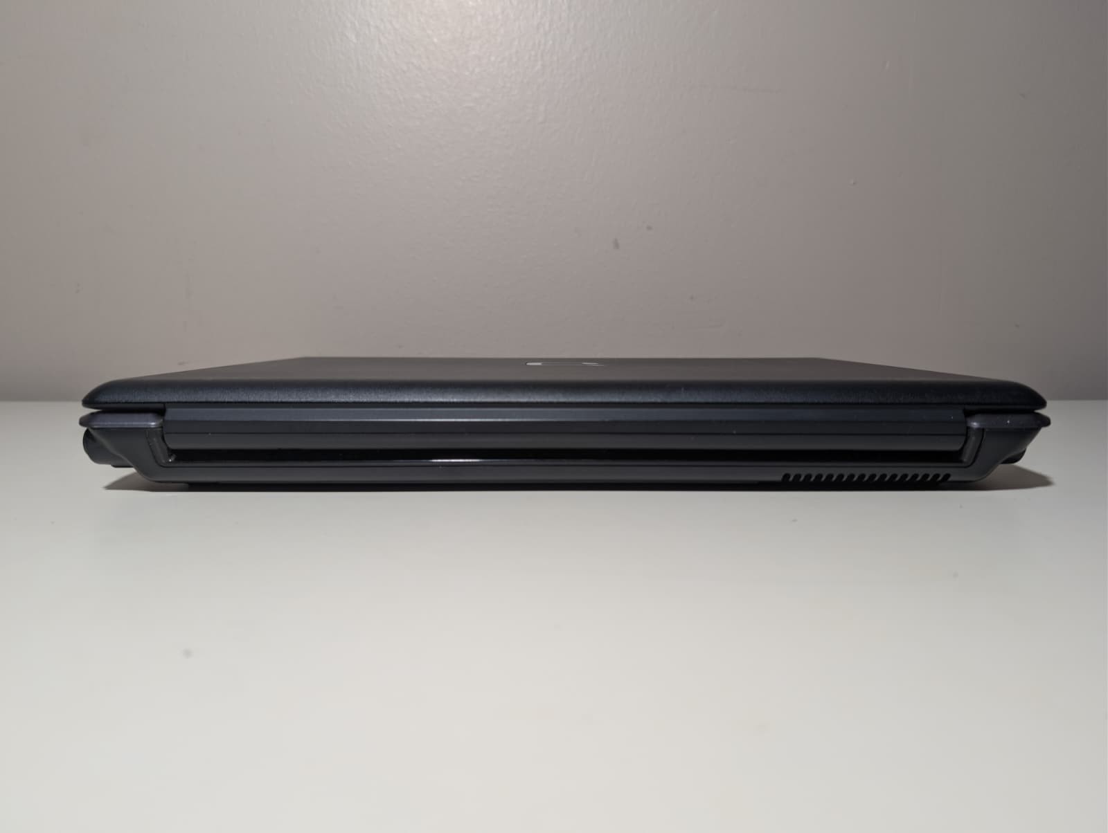 15″ HP Compaq Presario F700 | AMD X2 4GB RAM 128GB SSD | NVIDIA Win 7 Pro DVD+RW