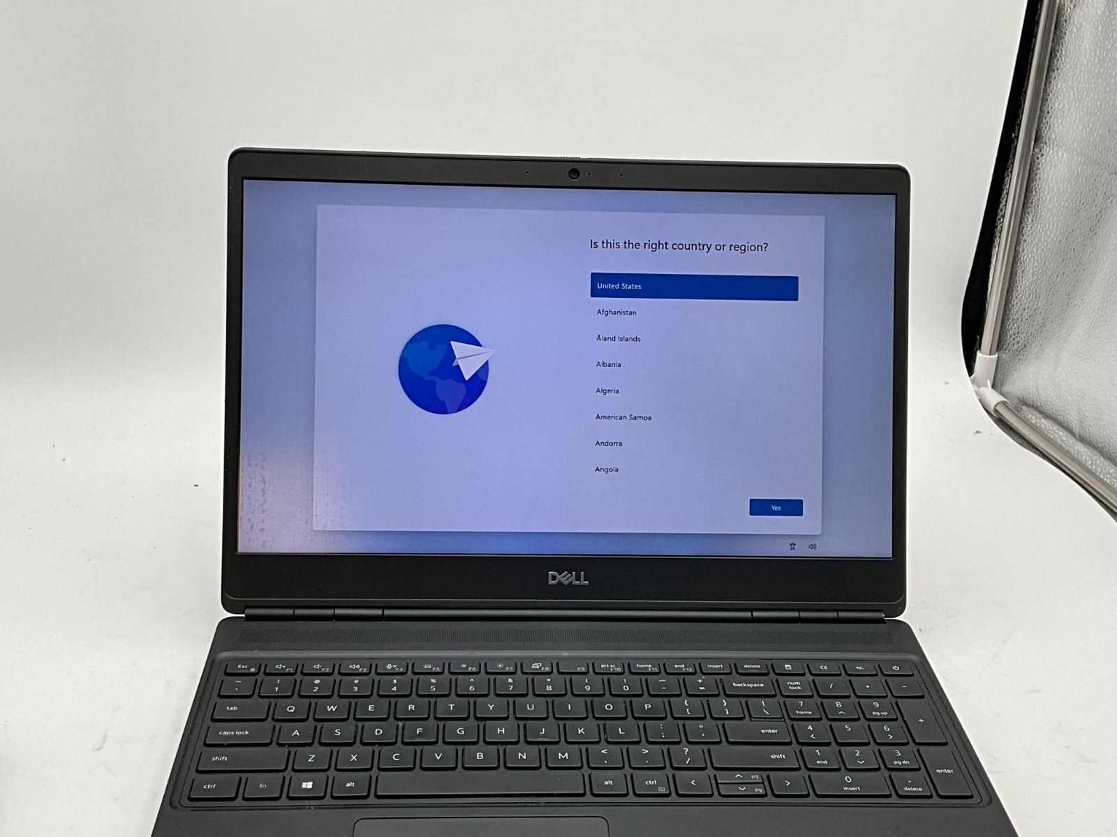 DELL Precision 7560 i7-11850H 2.50g 32GB 1tb T1200 15.6″ WIN11 Laptop 1S3S2J3