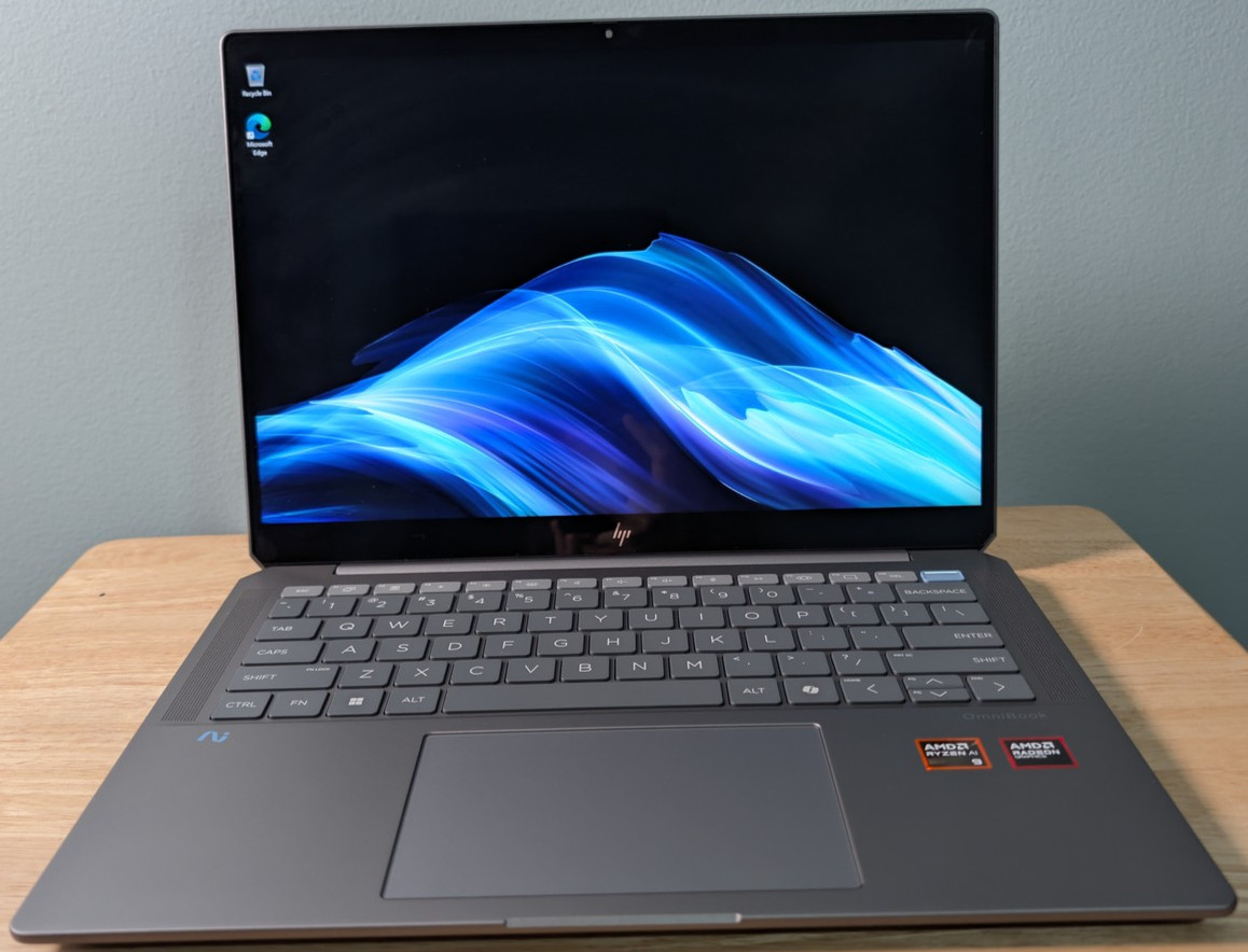 HP OmniBook Ultra 14″ 2.2K Touch (AMD Ryzen AI 9 365, 32GB RAM, 1TB SSD) Laptop