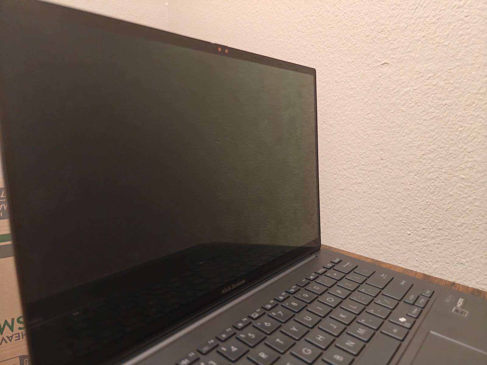 ASUS Zenbook 14 UX3405, Intel Ultra 9 285H, 32GB DDR5, 1TB SSD, OLED Touchscreen