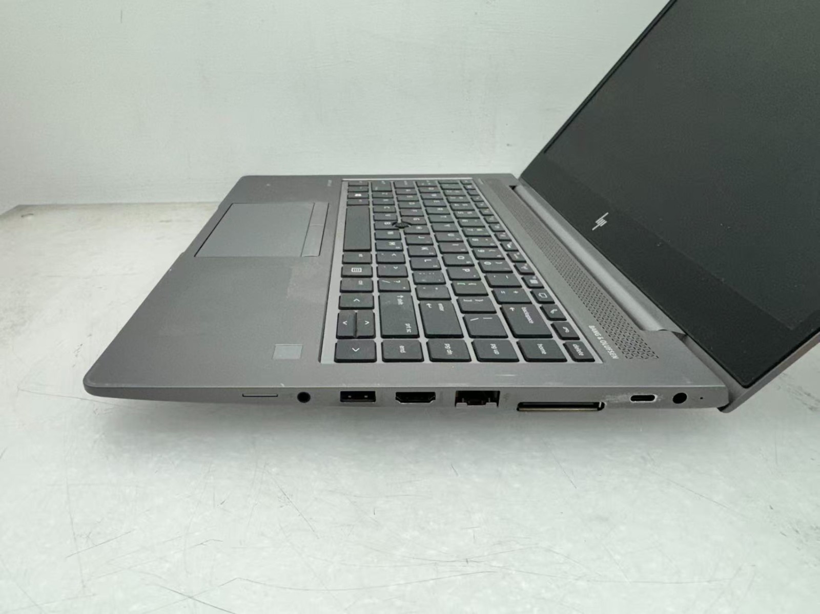 HP ZBook 14u G6 14″i7-8665U@1.9GHz 16G 256G SSD AMD WX3200 Win 11 *READ*