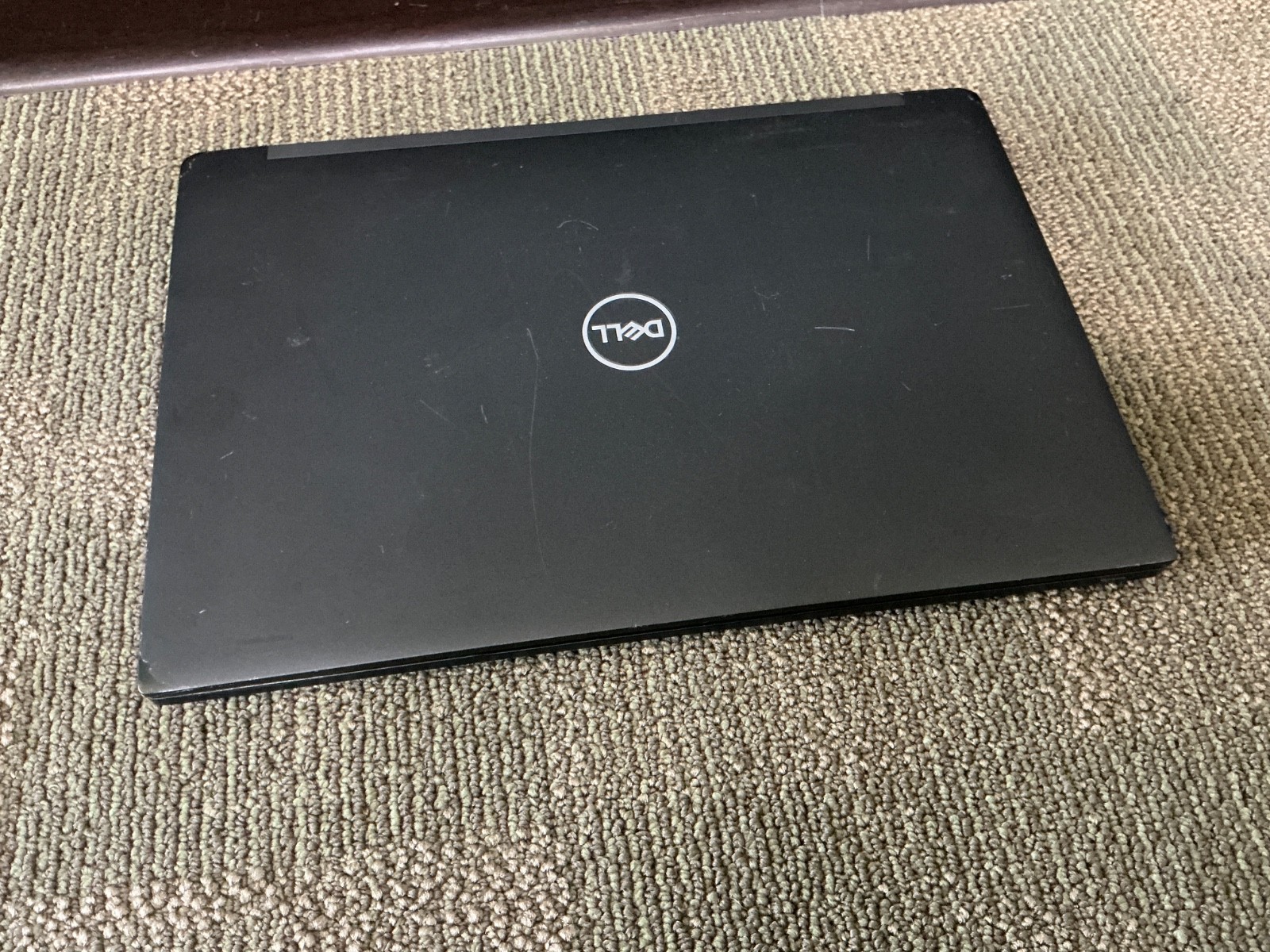 Dell Latitude 7390 13.3″ FHD i7-8650U 8GB RAM 256GB SSD Windows 11 Pro Laptop