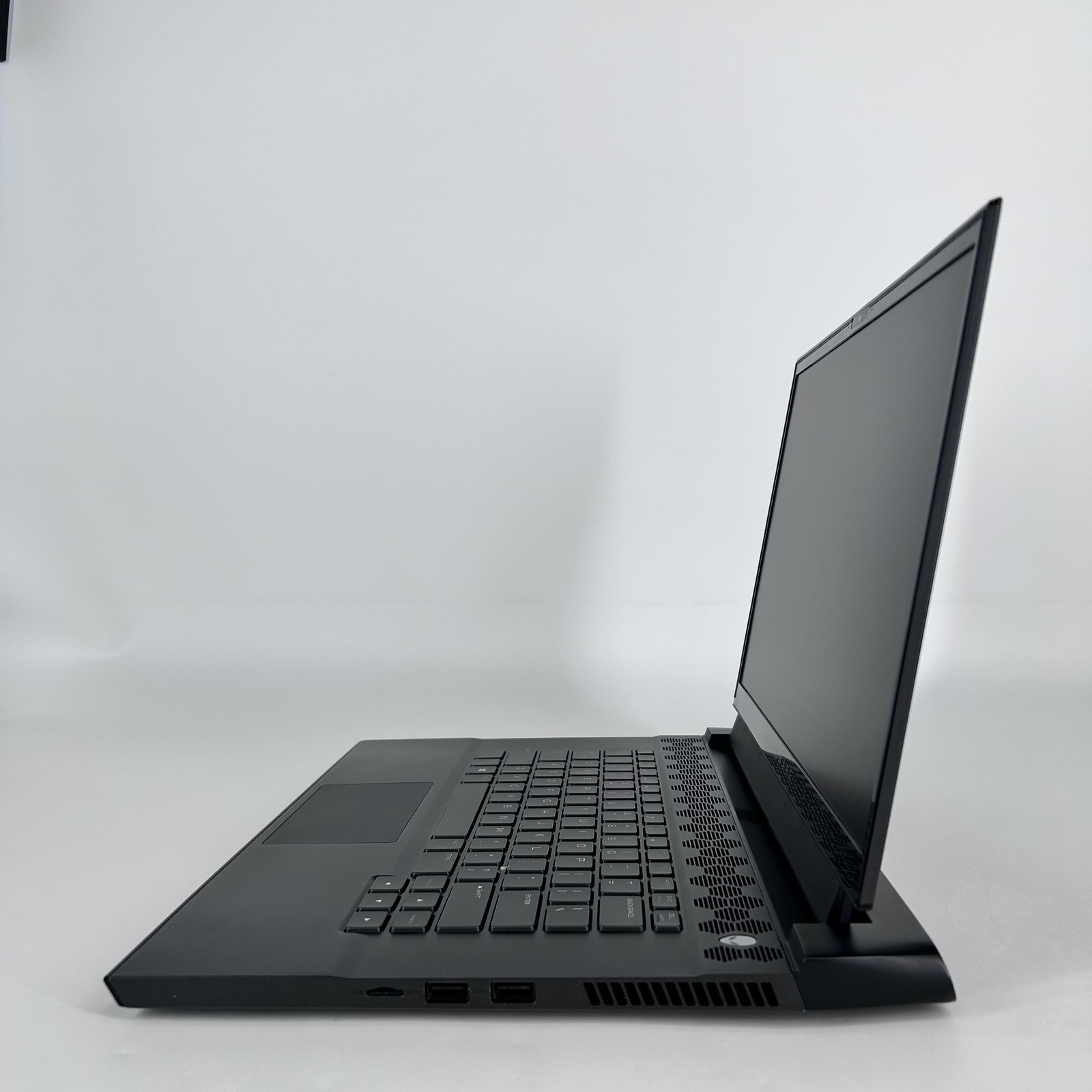 Dell Alienware m15 R3 300Hz FHD i7-10750H 2.60GHz 16GB 1TB SSD NVIDIA RTX 2070