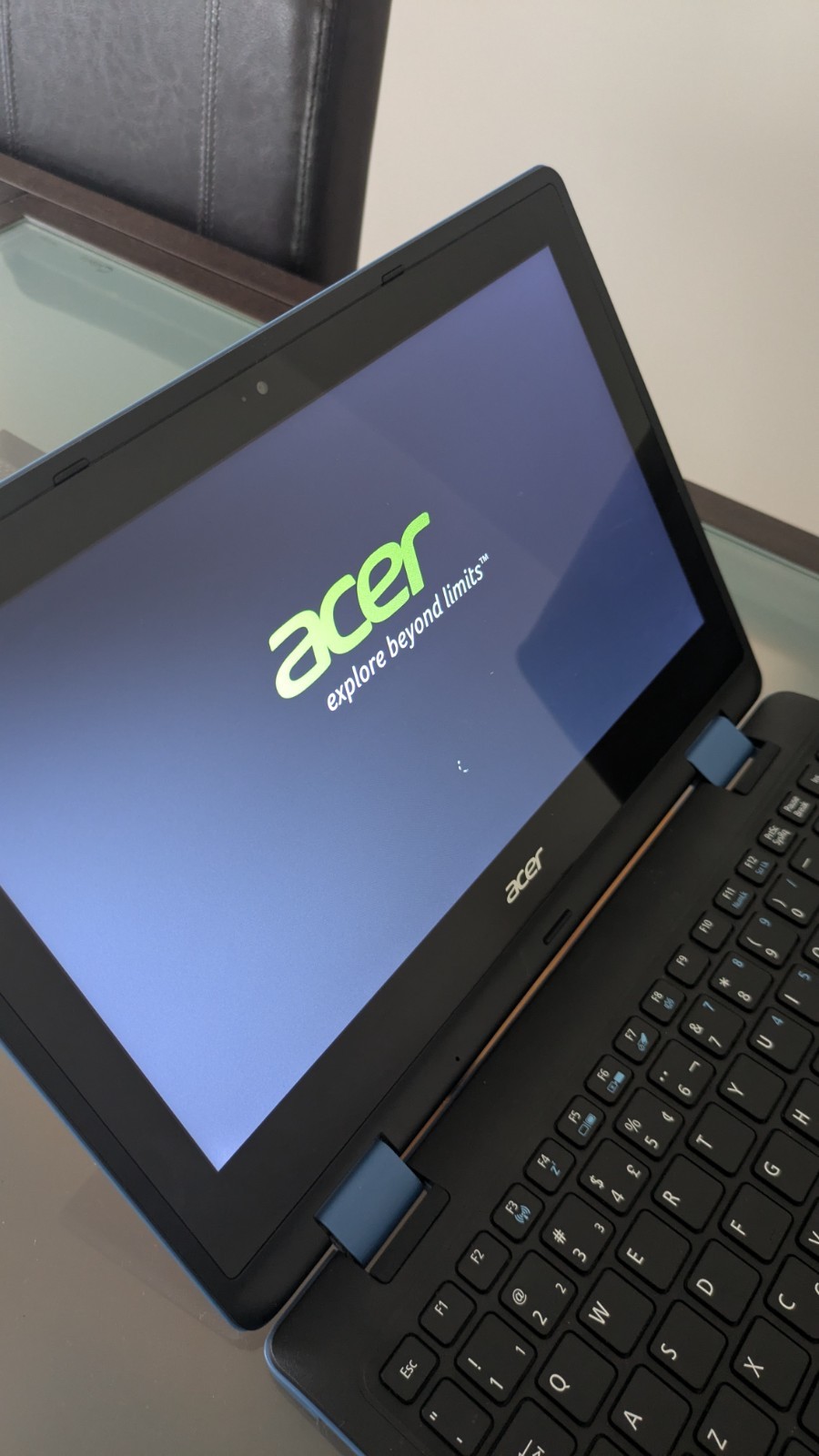 Acer Aspire R3 960GB SSD 8GB RAM Celeron N3710 1.6GHz Win 10