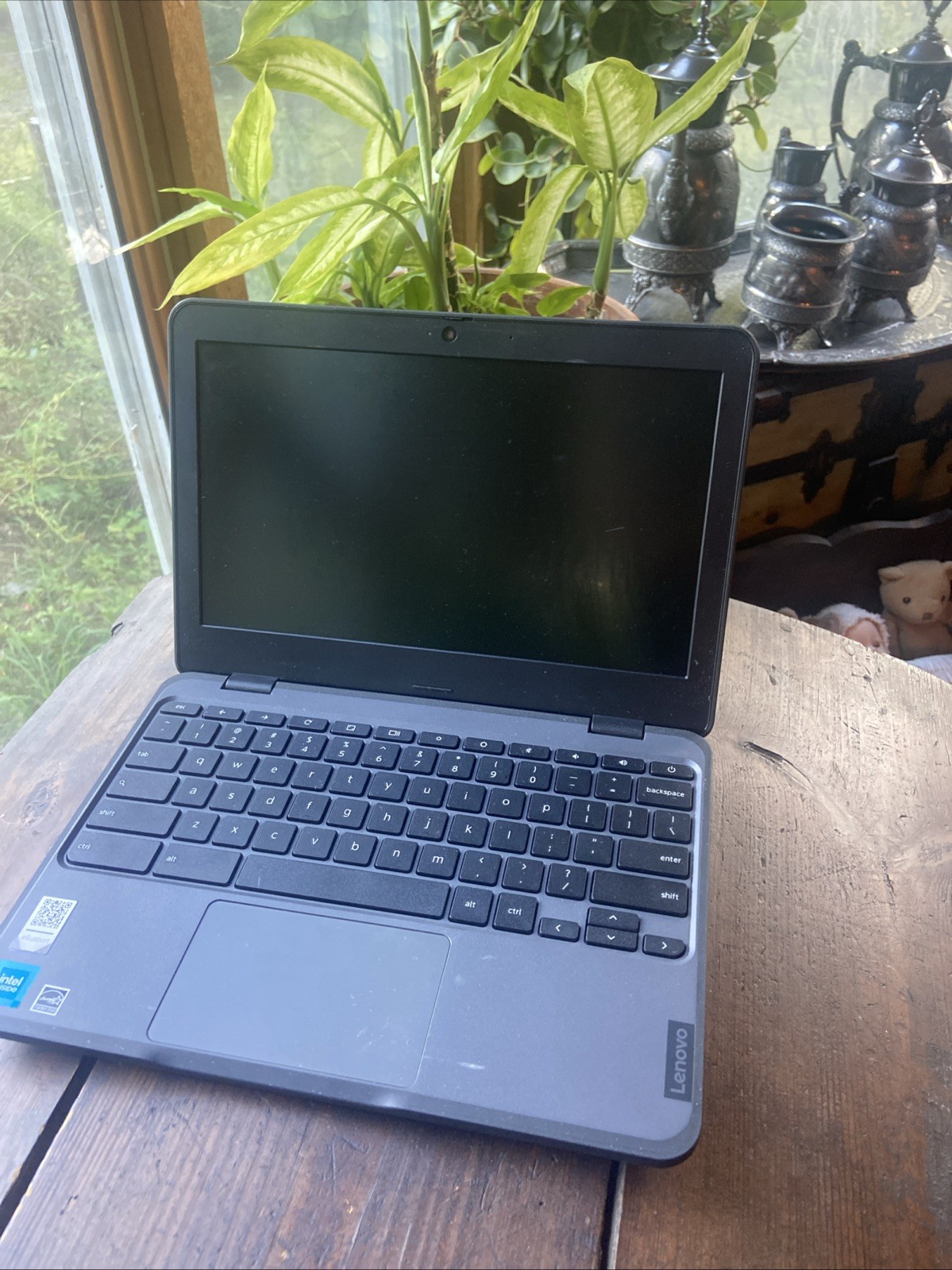 Chrome Book Laptop- PLUS Charger Included