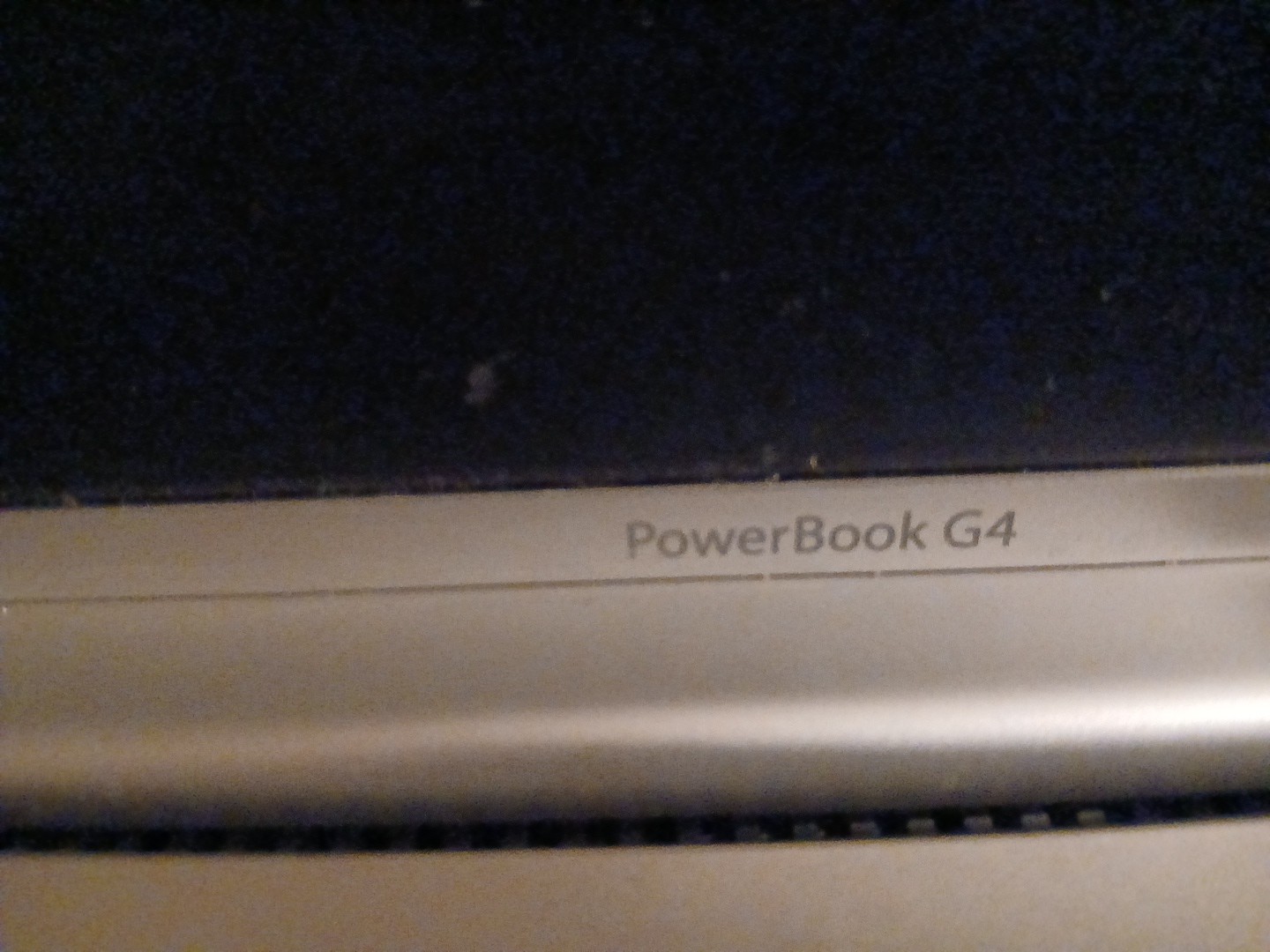 Apple Power Book G4 Titanium A1106 2005 For Parts Or Repair SEND OFFERS