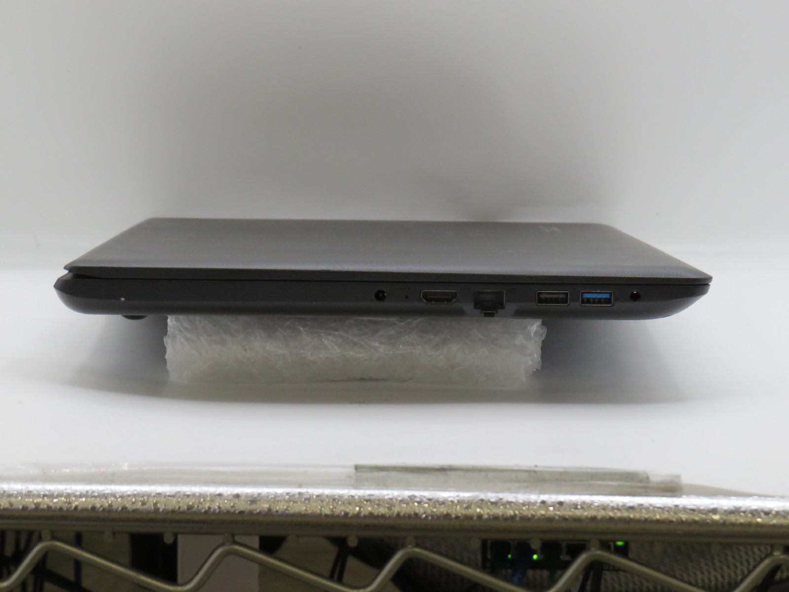 Lenovo Ideapad 110 Pentium 3710 @ 1.6 4GB DDR3 256GB SSD 15″ No OS