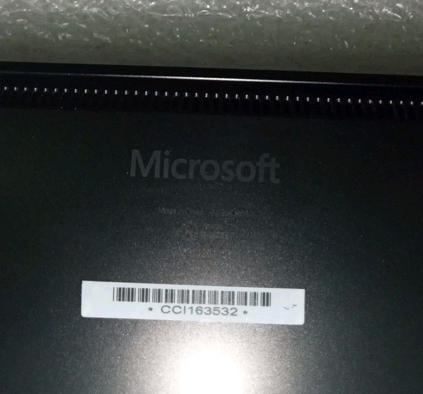 Microsoft Surface Laptop 3 1868 13.5″ | 1.30GHz i7-1065G7 | 16GB PC4 | 256GB