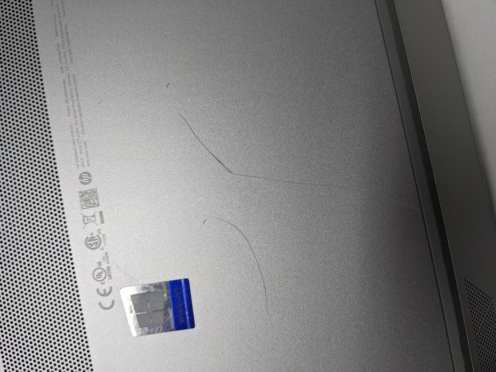 HP ELITEBOOK X360 1030 G7 i7 1.8GHz 16GB RAM 512GB SSD – Grade D