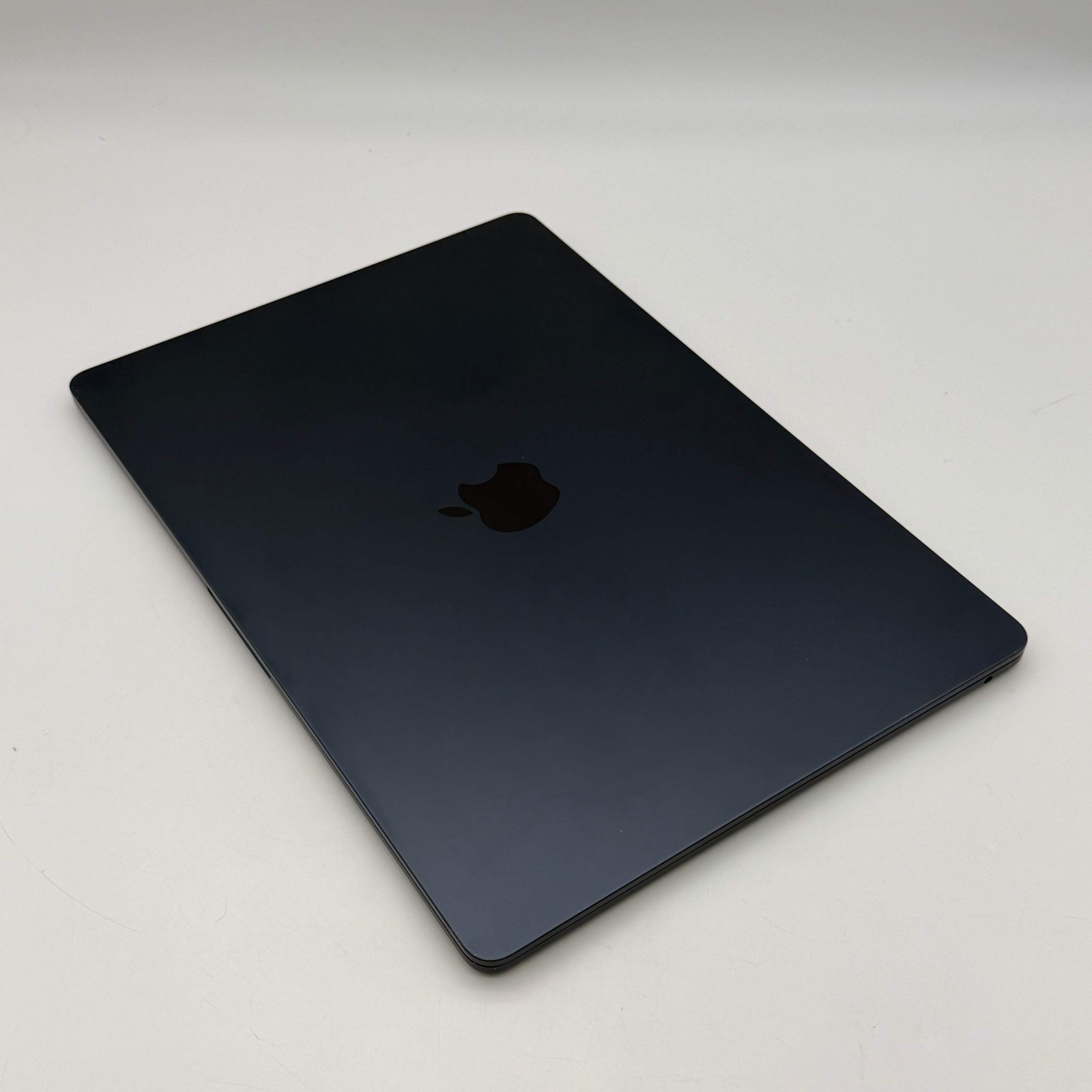 Apple MacBook Air 15″ M2 10C GPU 3.5GHz 8GB RAM 256GB SSD A2941