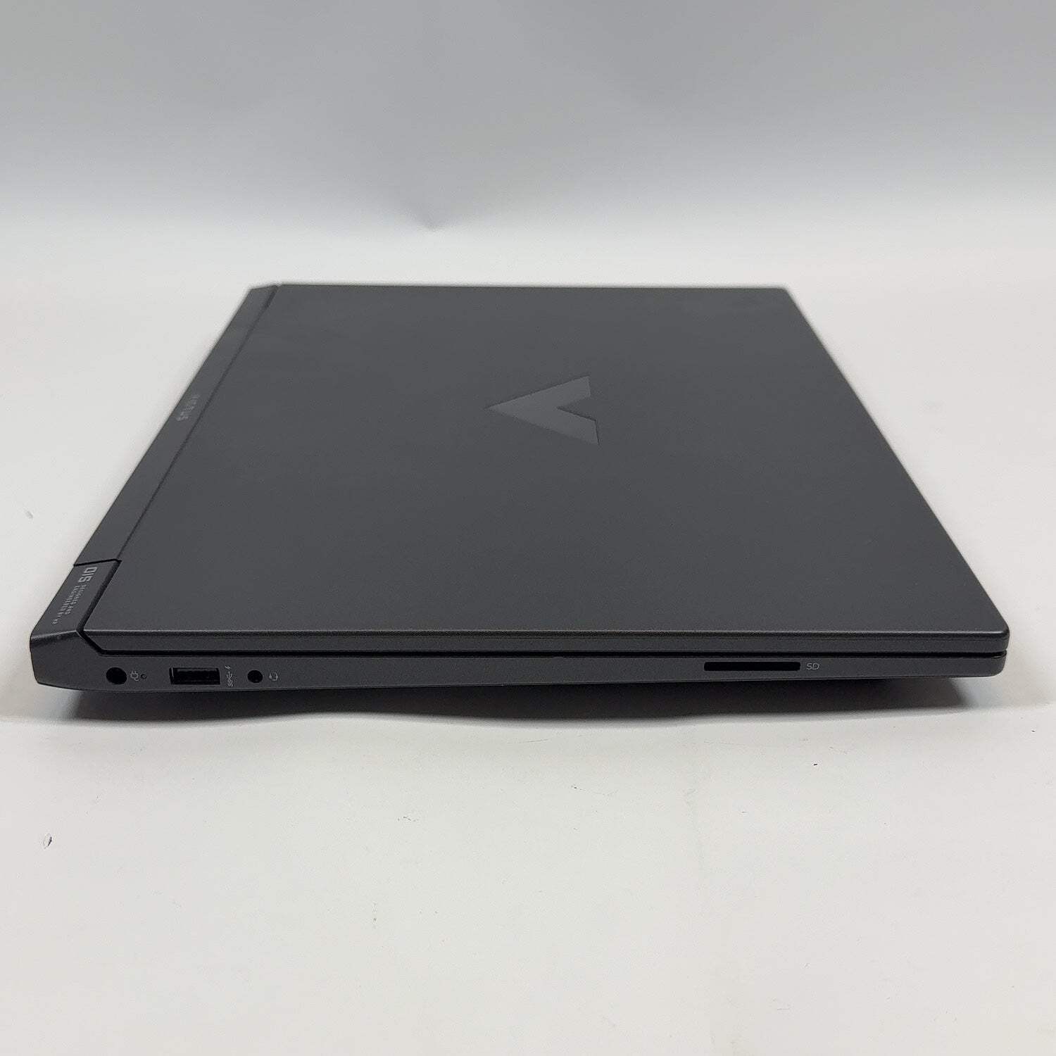 HP Victus 15-FB2063DX 15.6″ Ryzen 5 7535HS 8GB RAM 512GB SSD AMD Radeon RX 6550M