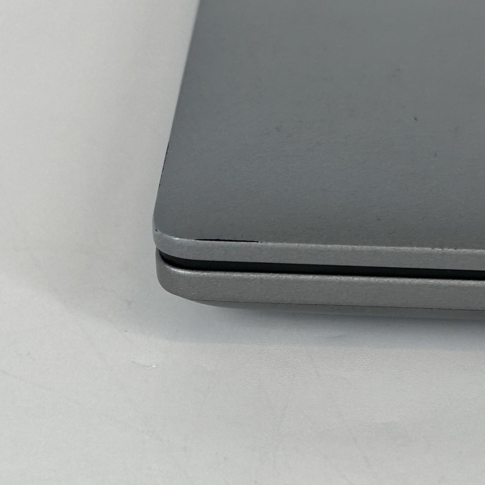 Dell Latitude 5440 14 Gray FHD 1.7 GHz i7-1355U 16GB RAM 512GB SSD Good