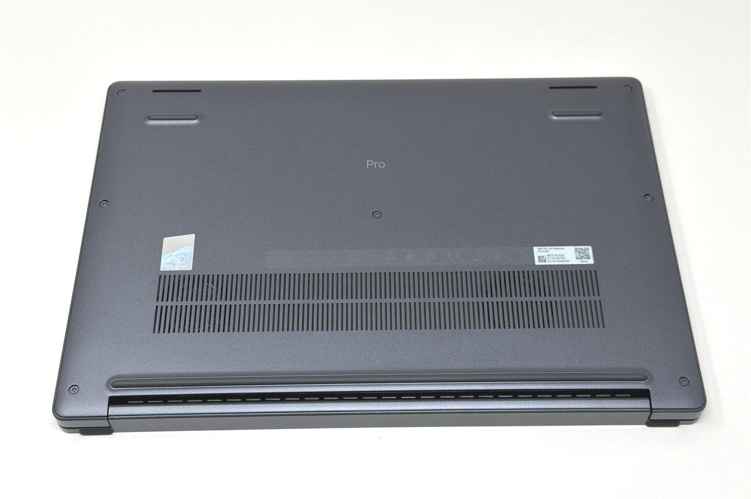 Dell Pro 14 Premium Intel Core Ultra 5 512GB SSD 32GB RAM Magnetite PA14250 Good