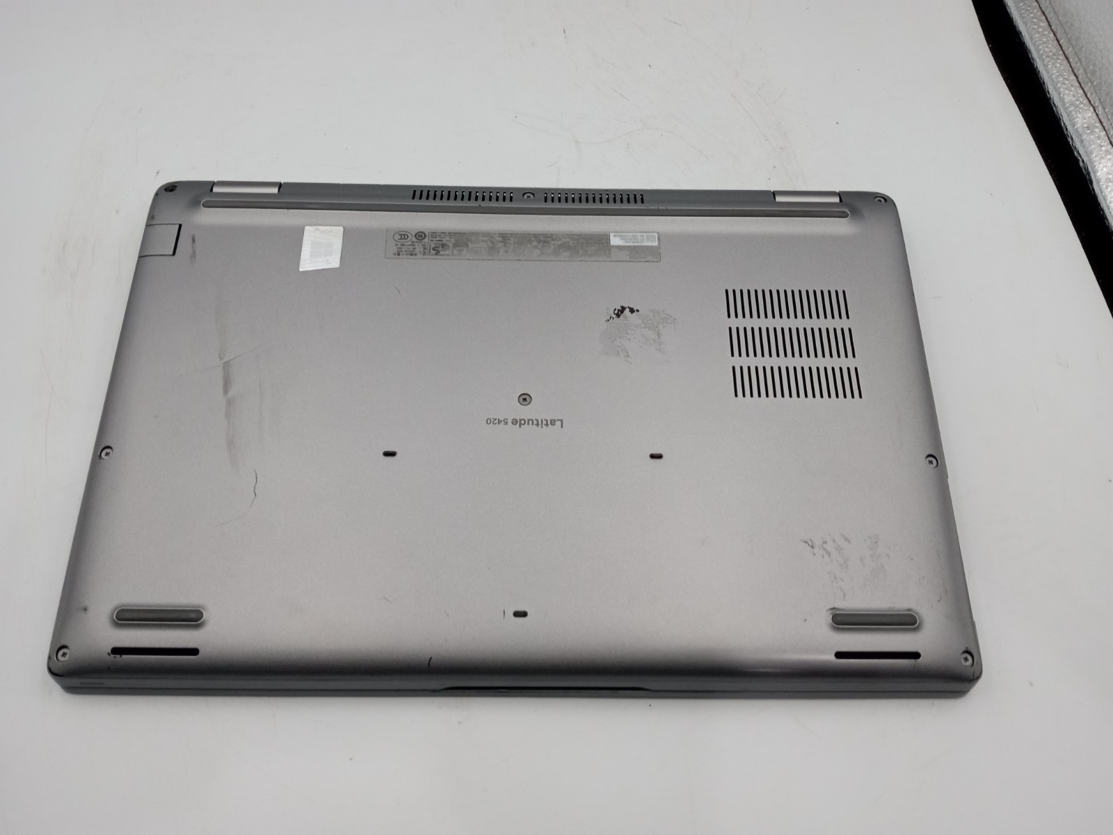 Dell Latitude 5420 14″ Laptop Intel i5-1145G7 4GB RAM 128GB SSD W11 – READ -RR