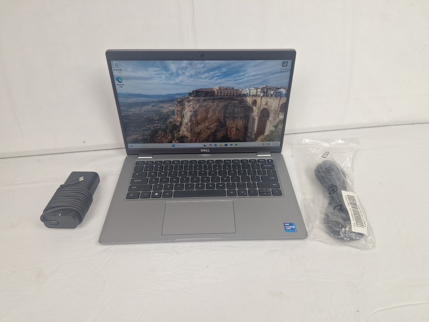 Dell Latitude 5420 14″ FHD Laptop i5 1145G7 @4.40Ghz 16GB 256GB SSD Windows 11