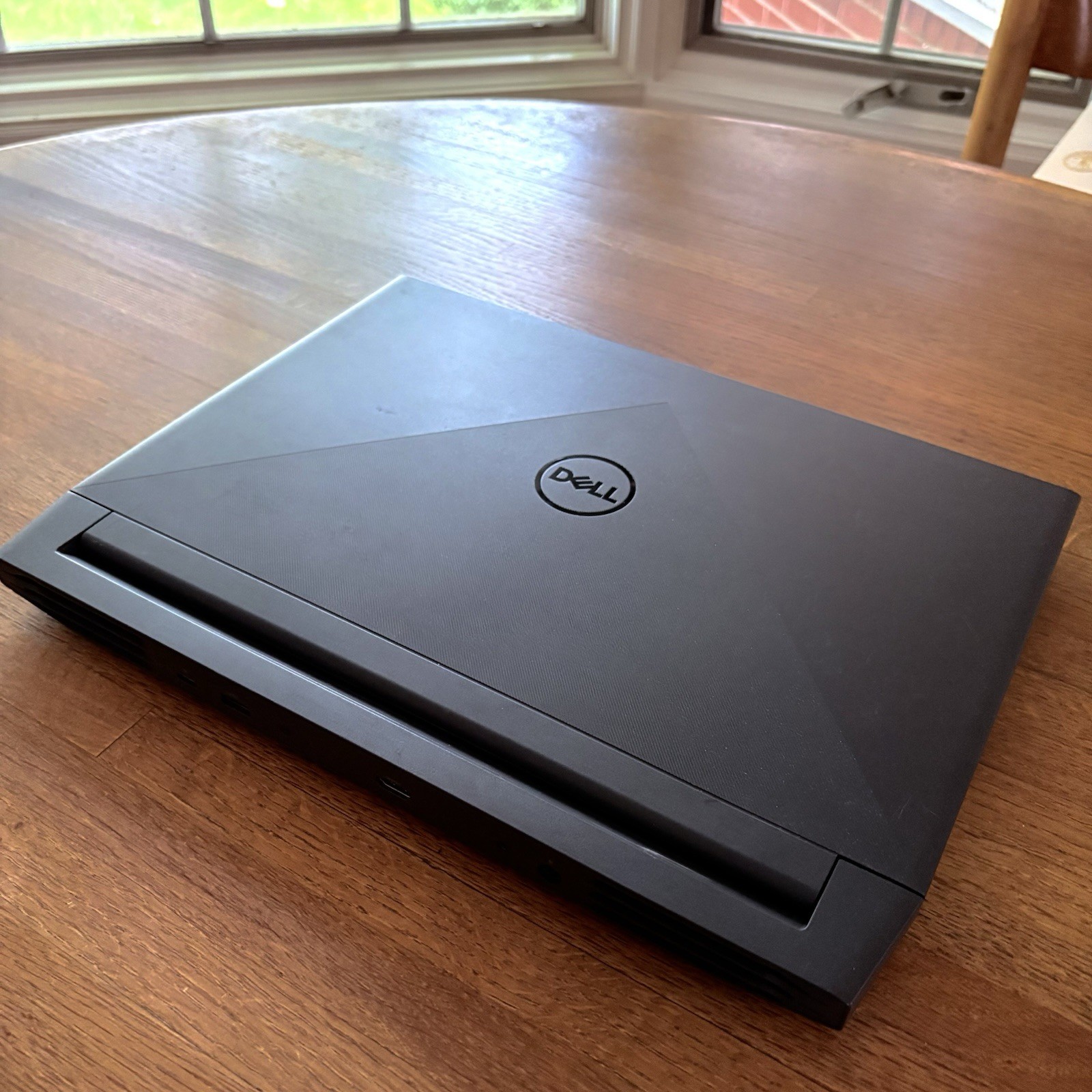 Dell G15 5511 15.6″ Gaming Laptop i7-11800H 16GB RTX 3050 238GB SSD
