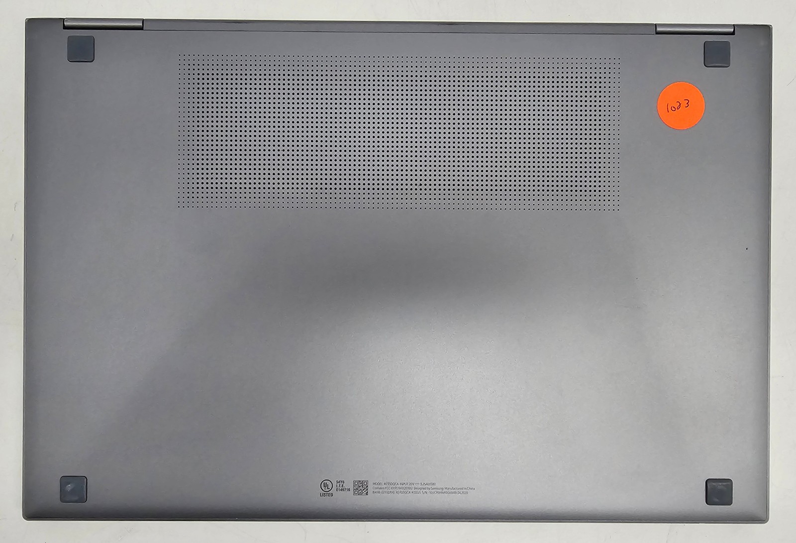 Samsung XE930QCA – 13.3″ 2-in-1 Chromebook – i5-10210U 8GB RAM 256GB SSD – GOOD