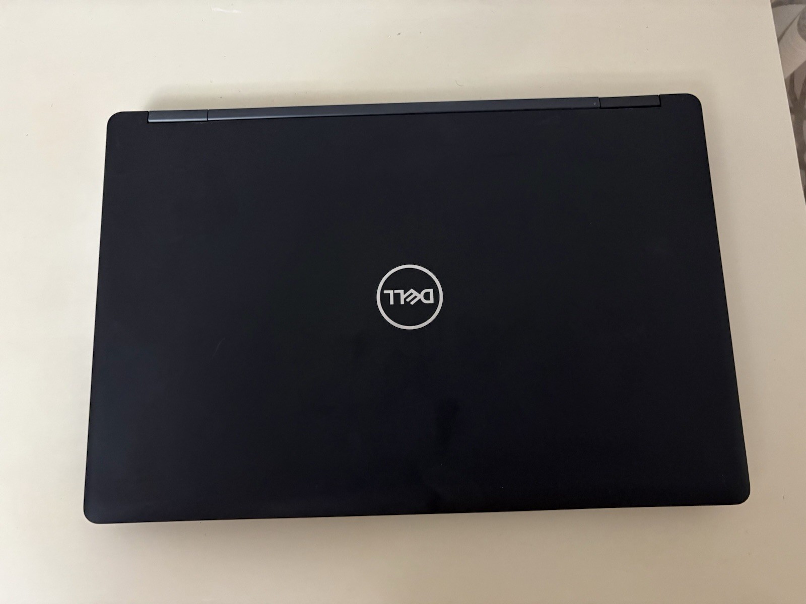 DELL LATITUDE 5591 15.6″ i5-8400H, **READ, NO SSD, NO RAM**