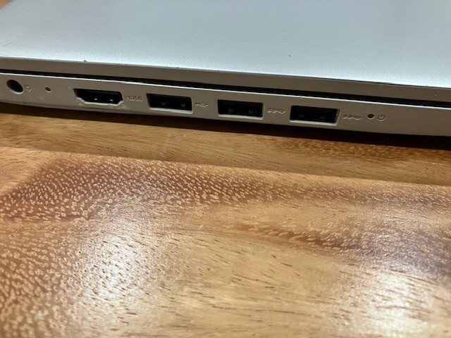 Lenovo Ideapad 3 15ITL05 15.6 -Intel i3-1005G1 12GB RAM 256GB SSD Win 11 Home