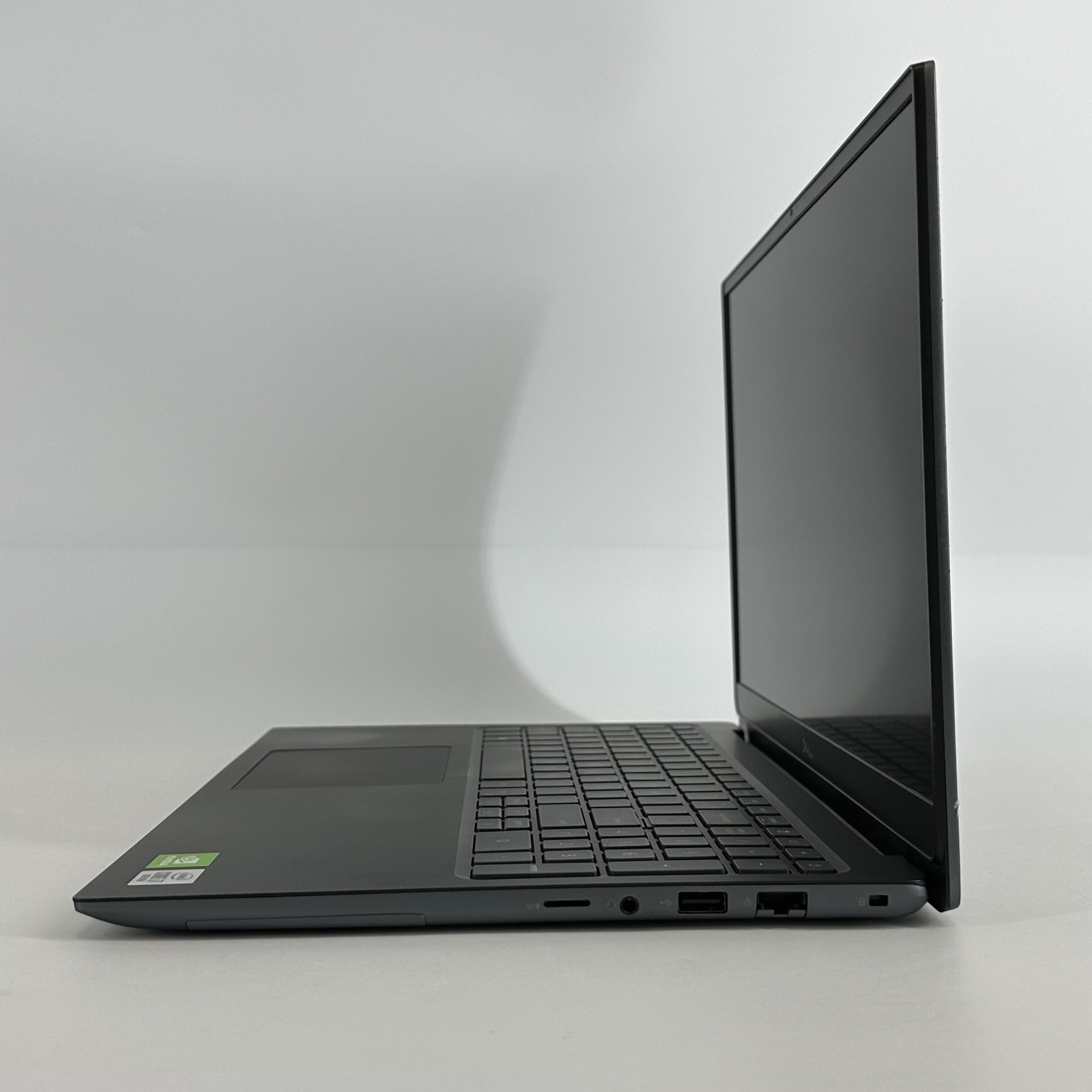 Dell Vostro 5590 15.6 FHD i7-10510U 1.80GHz 16GB 512GB MX250 BAD HEADPHONE JACK
