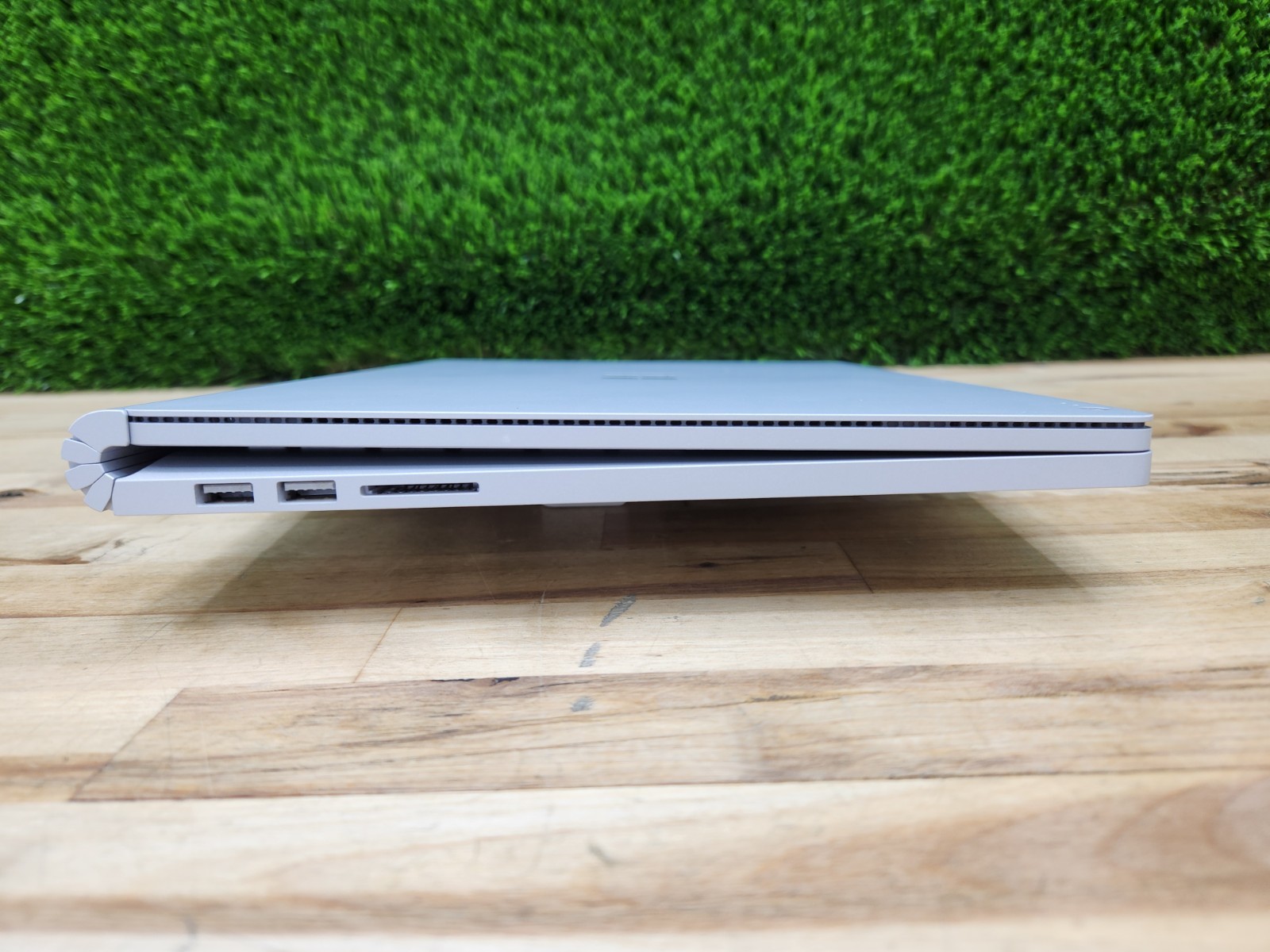 Microsoft Surface Book 2 13.5″ 3K Touch i7-8650U 16GB RAM 512GB SSD GTX 1050 ~