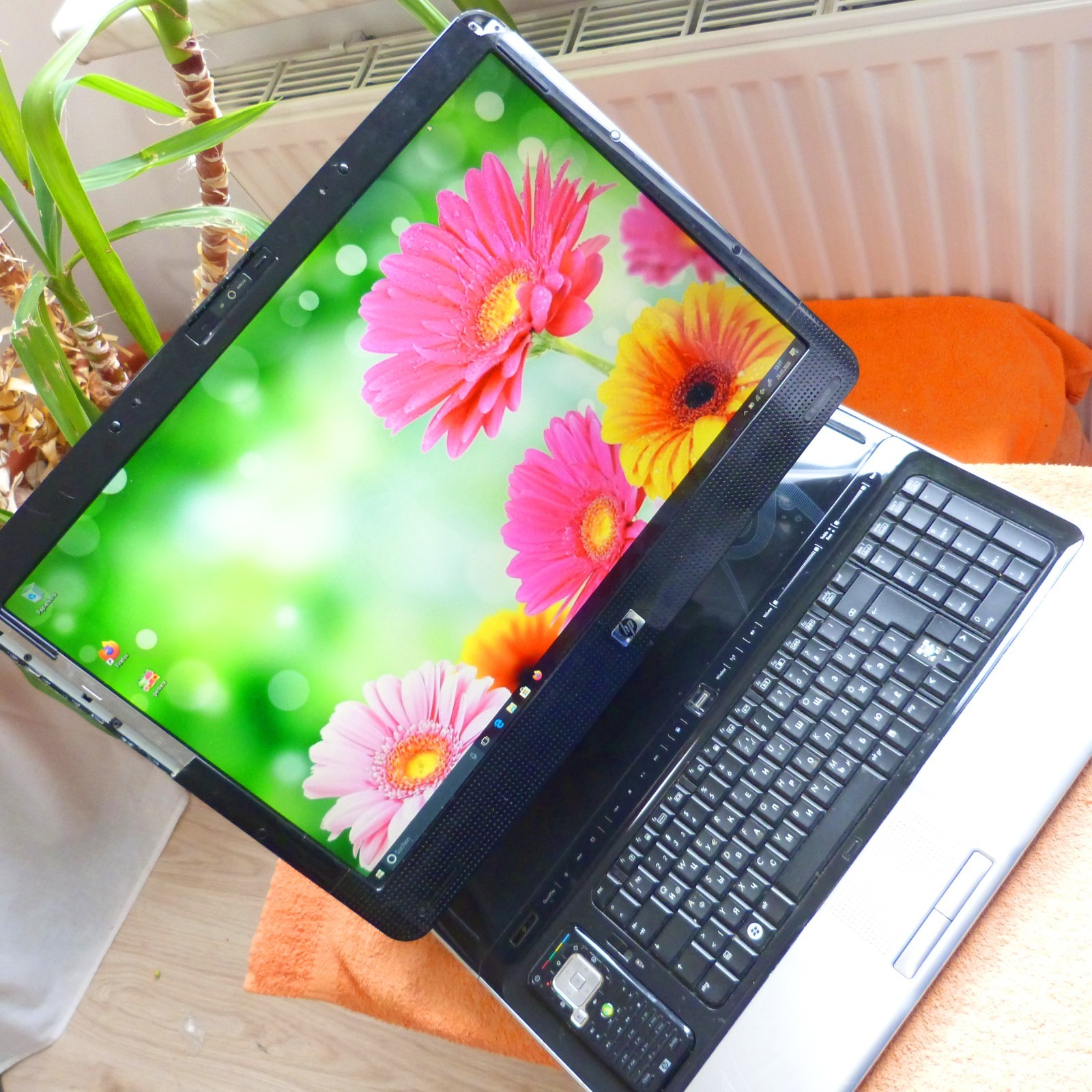 Faulty device HP HDX 9000 20-inch cinema monster car 250 GB SSD Windows 10 HDMI