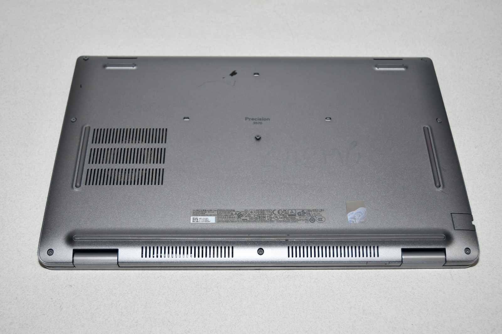 ^ Dell Precision 3570 Laptop Intel i7-1265U @ 4.15GHz 16GB RAM No HD #X7008