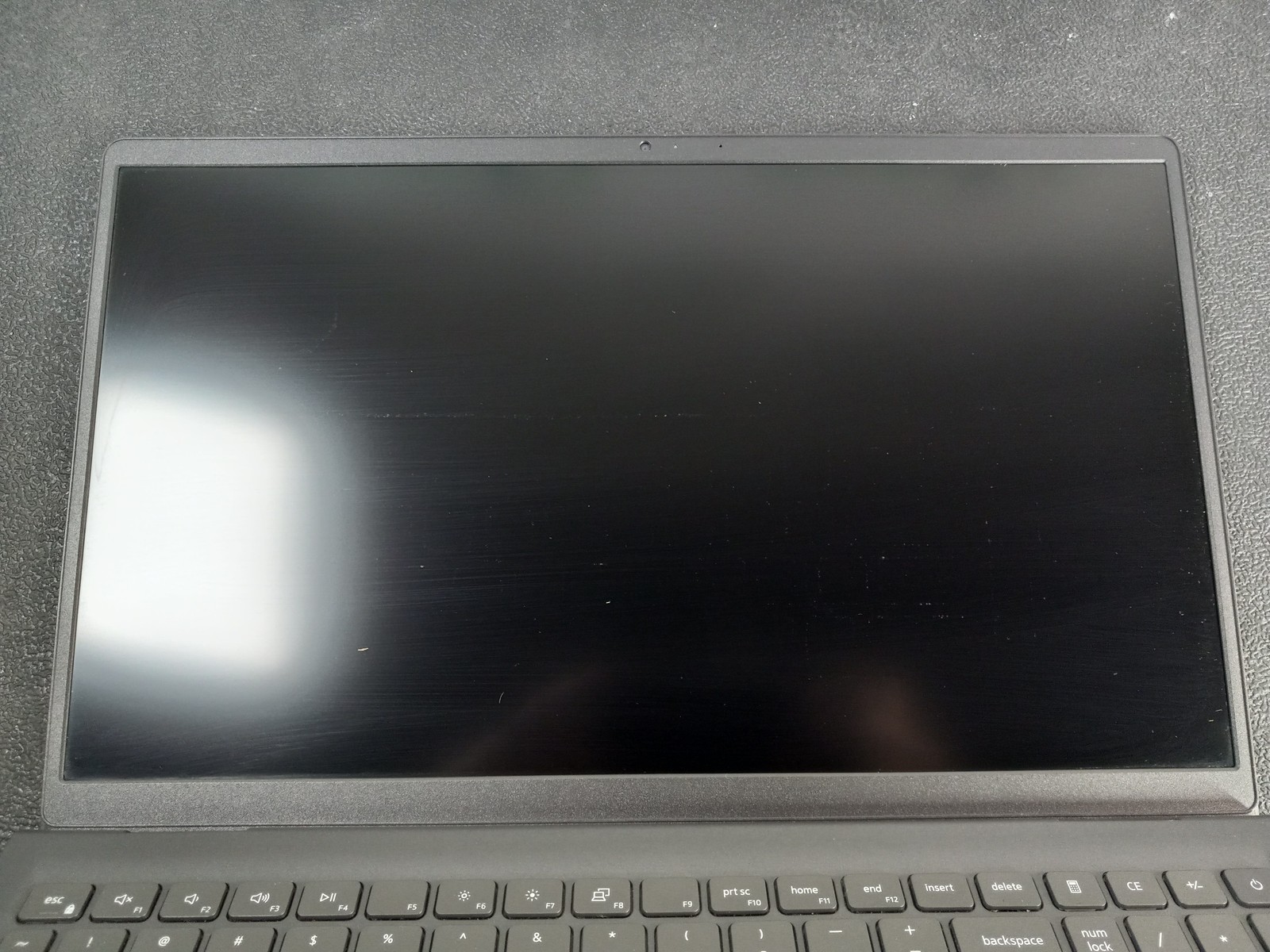 Dell Inspiron 3511 15.6″ Core i7-1165G7 12GB RAM NO SSD Laptop NO OS