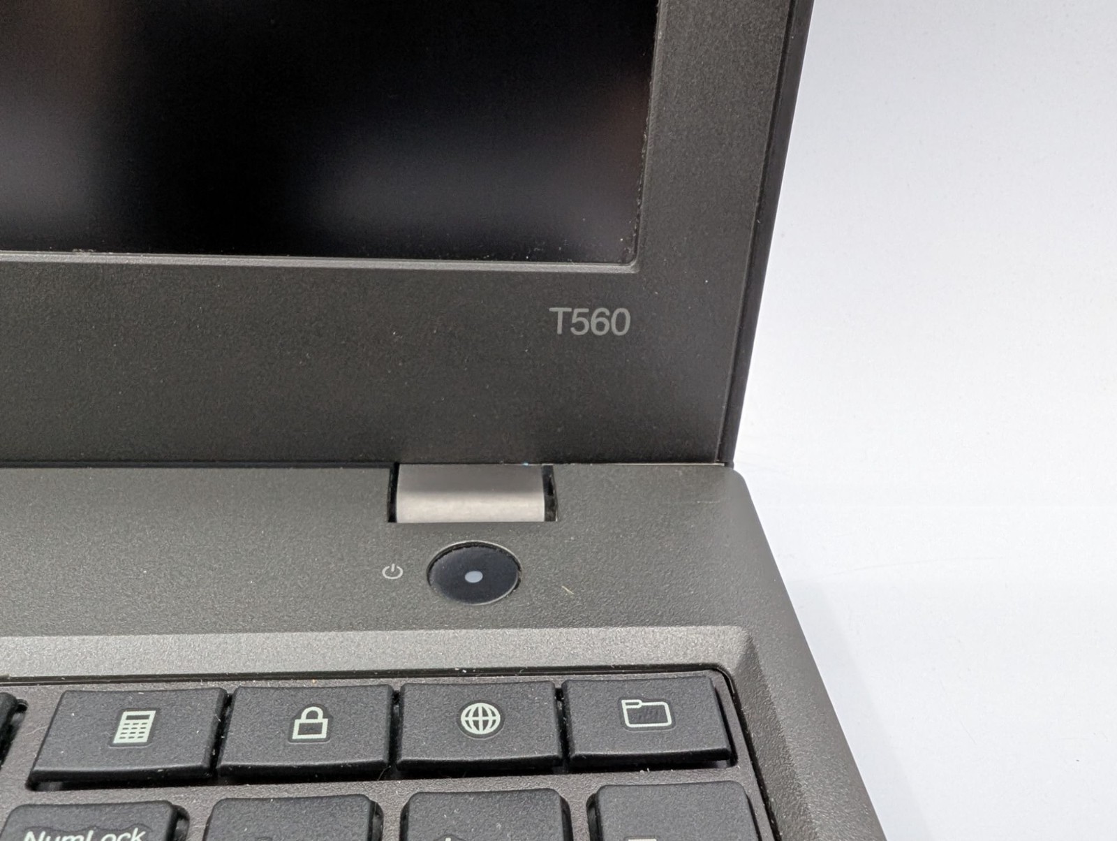 Lenovo ThinkPad T560 15.6″ Screen Intel Core i7-6600U 2.60 GHz 4GB RAM Laptop