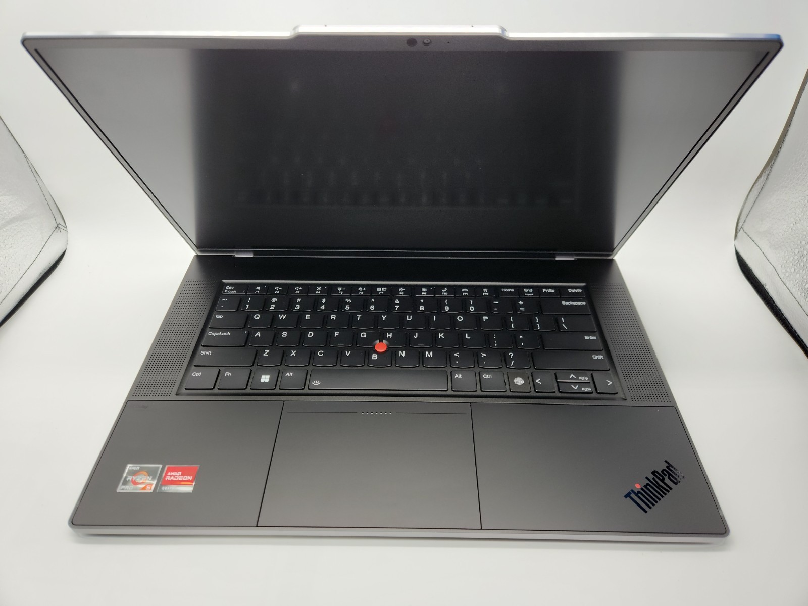 Lenovo ThinkPad Z16 Gen 1 21D4001UUS 16′ AMD Ryzen 5 PRO 6650H Hexa-core 16/256
