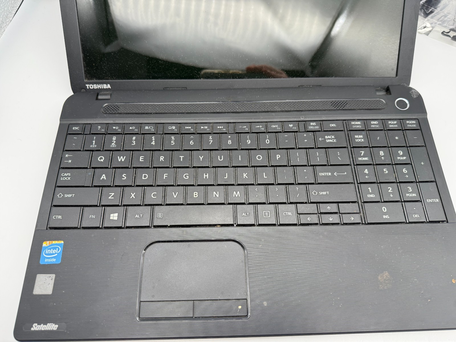 Toshiba Satellite C55-A5104 Laptop Intel Celeron N2820 4GB Ram NO HD/OS